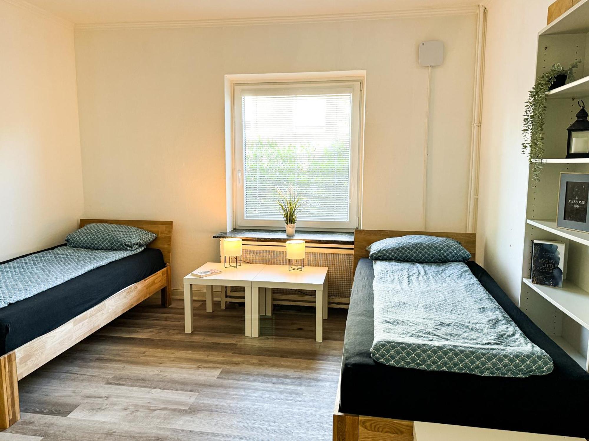 Apartment Hh - *