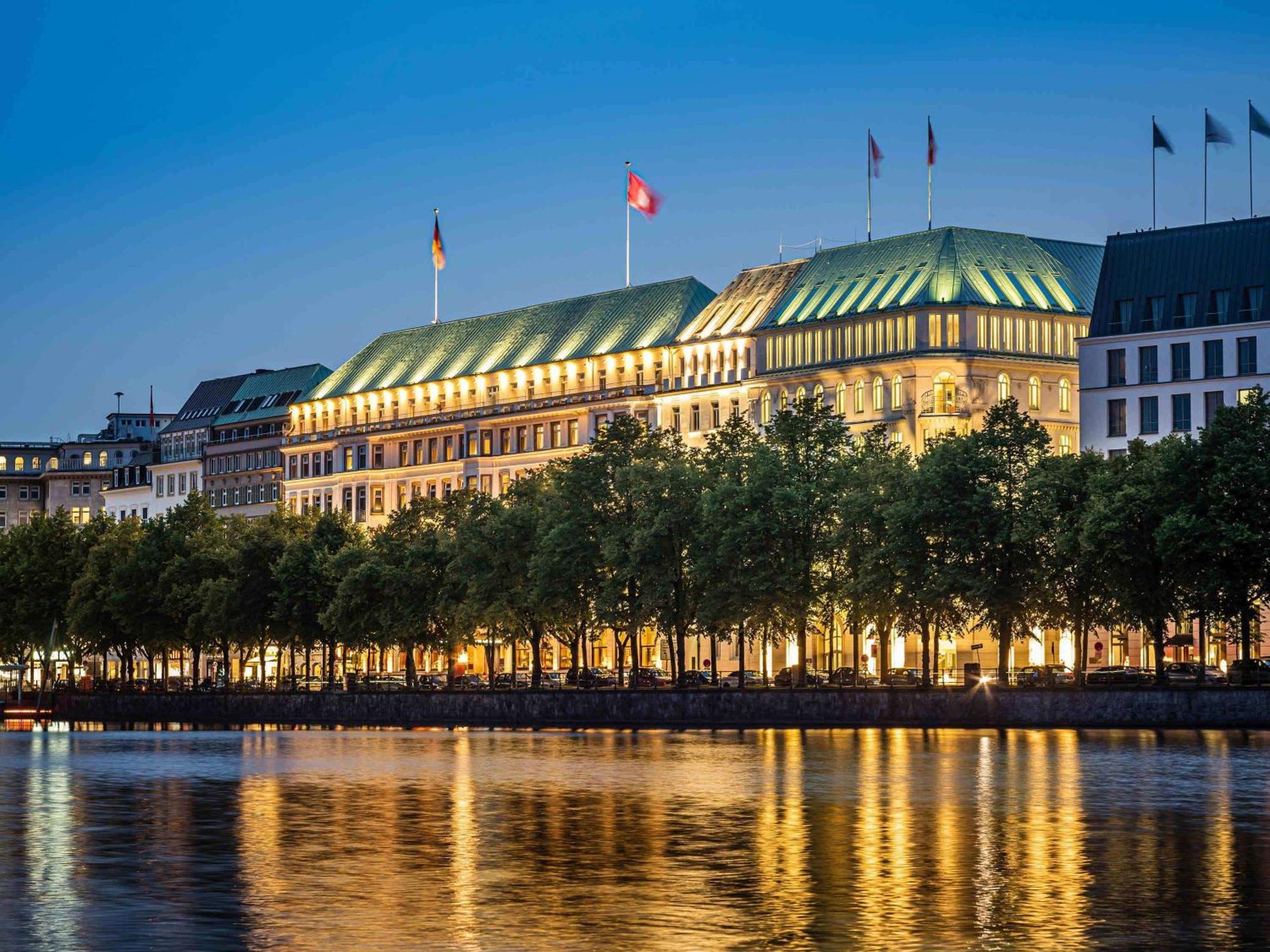 Fairmont Vier Jahreszeiten Hotel 5*