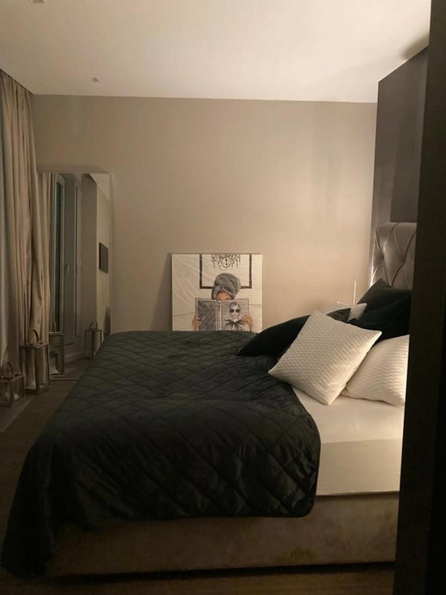 Am Kaiserkai Im Schonsten Teil Der Hafencity Hamburg