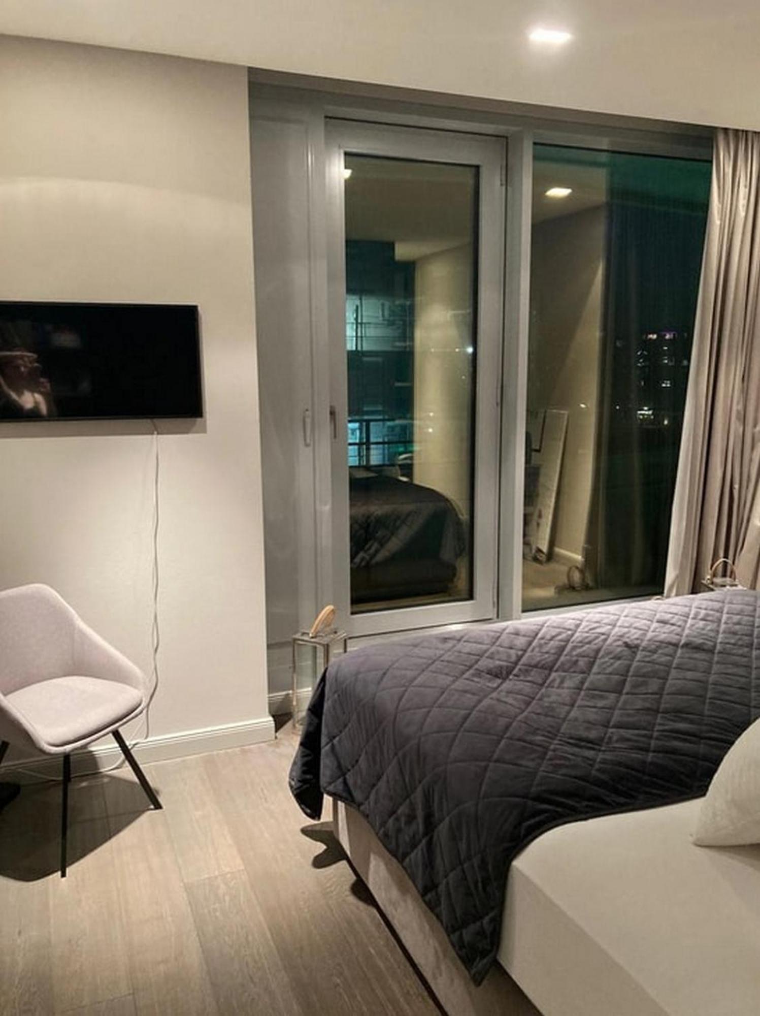 Apartment Am Kaiserkai Im Schonsten Teil Der Hafencity