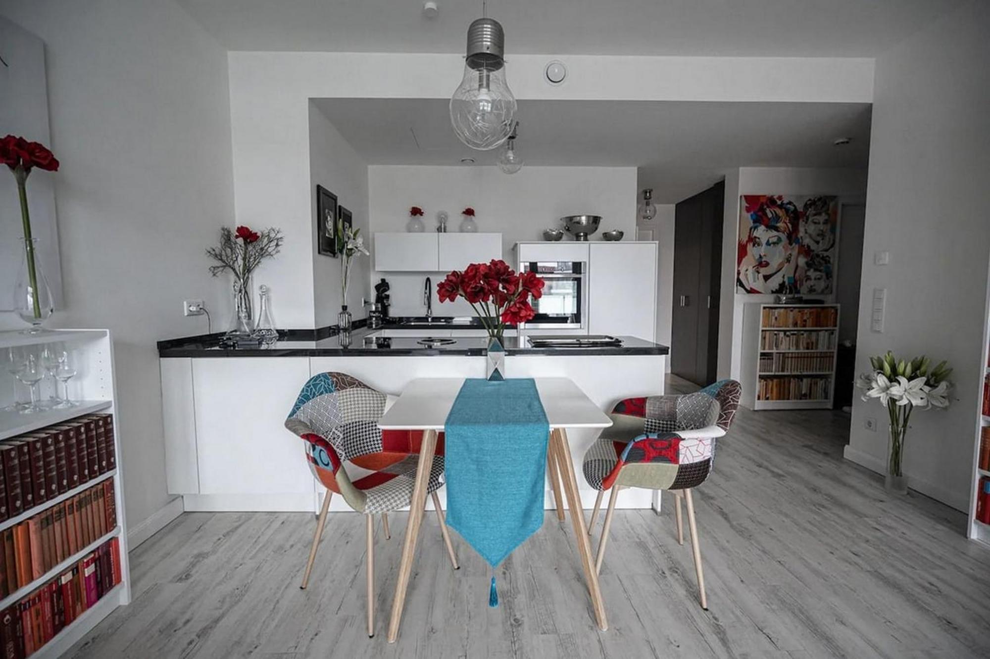 Grosse 2 Balkone Zentrum Bootsanleger Apartment *