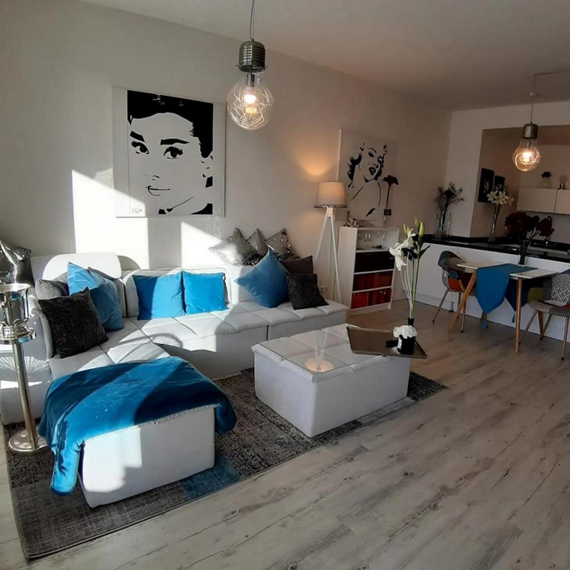 Apartment Grosse 2 Balkone Zentrum Bootsanleger Hamburg