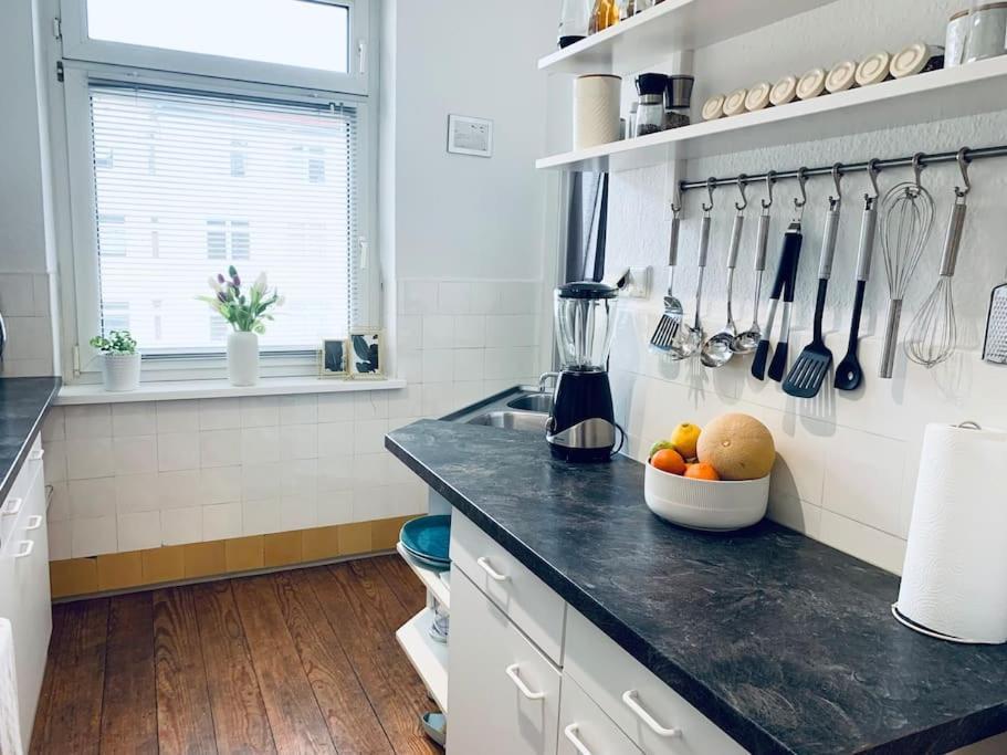 Apartment Lovely With Balcony, Hamburg