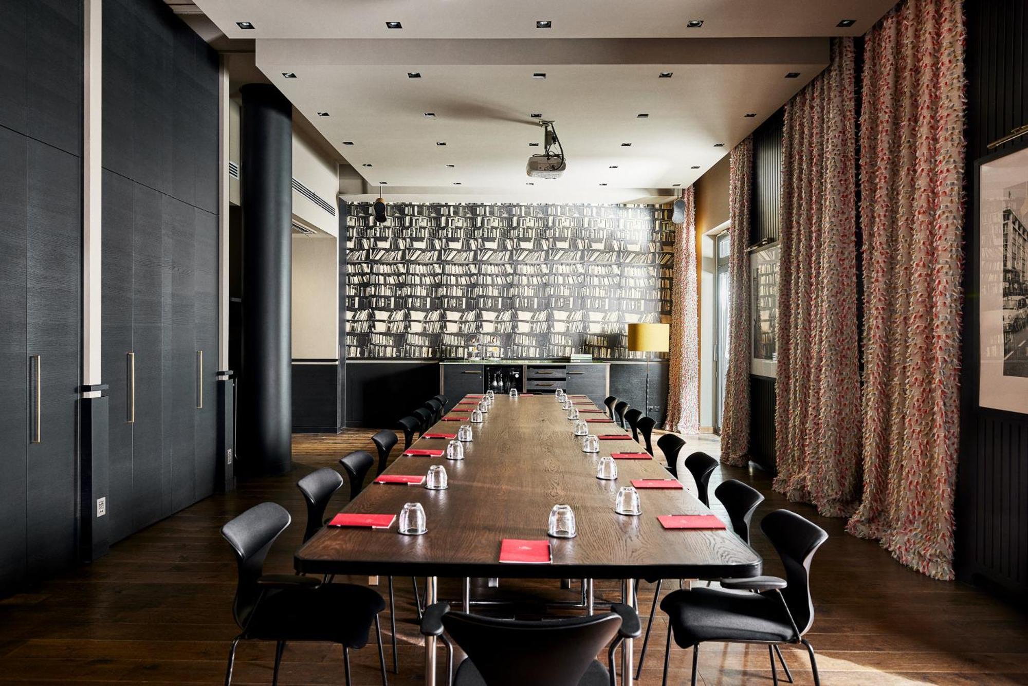 Hotel The George 4*