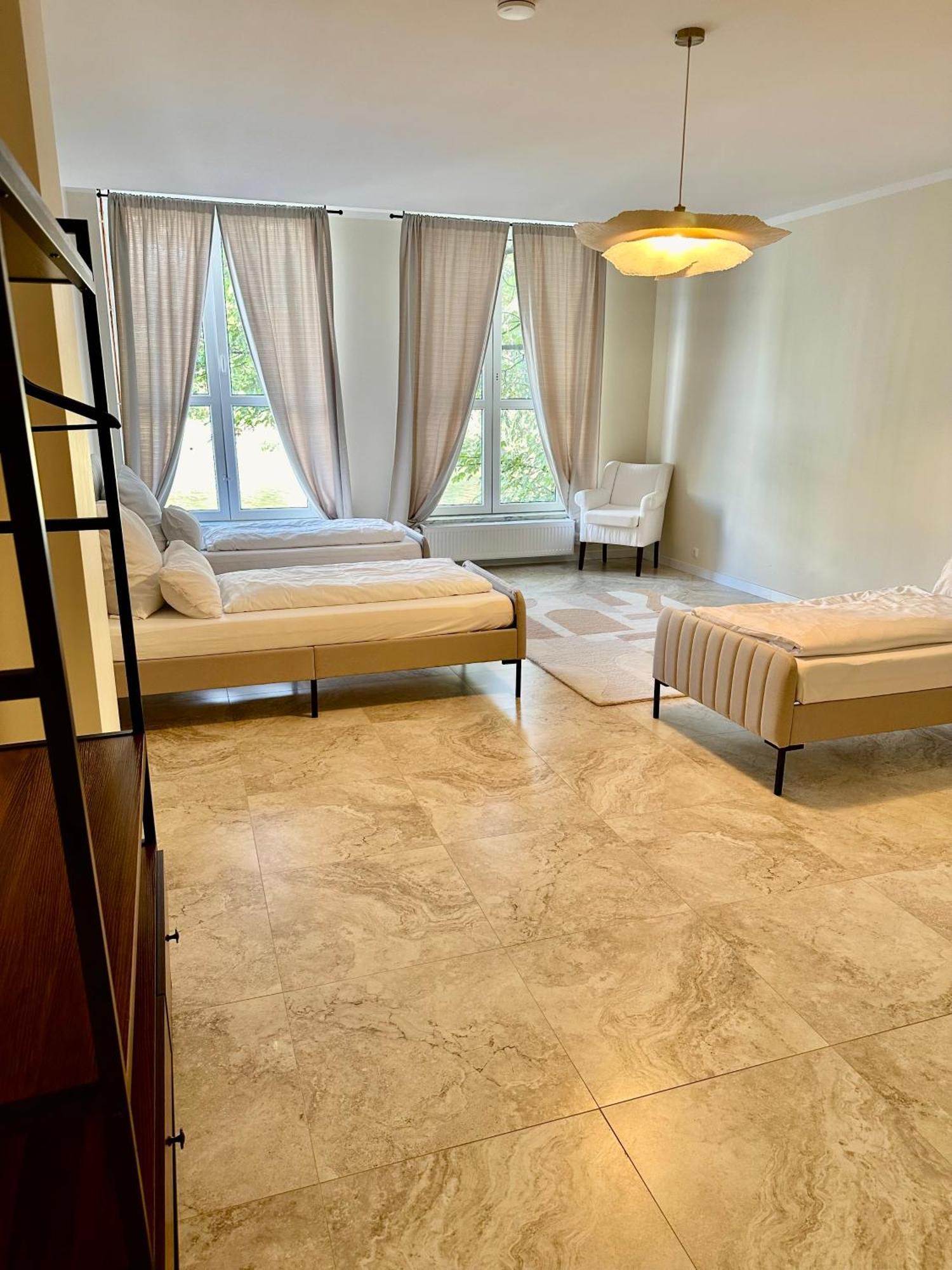 Sanierte 5 Luxus Standard Auf 350qm Appartement