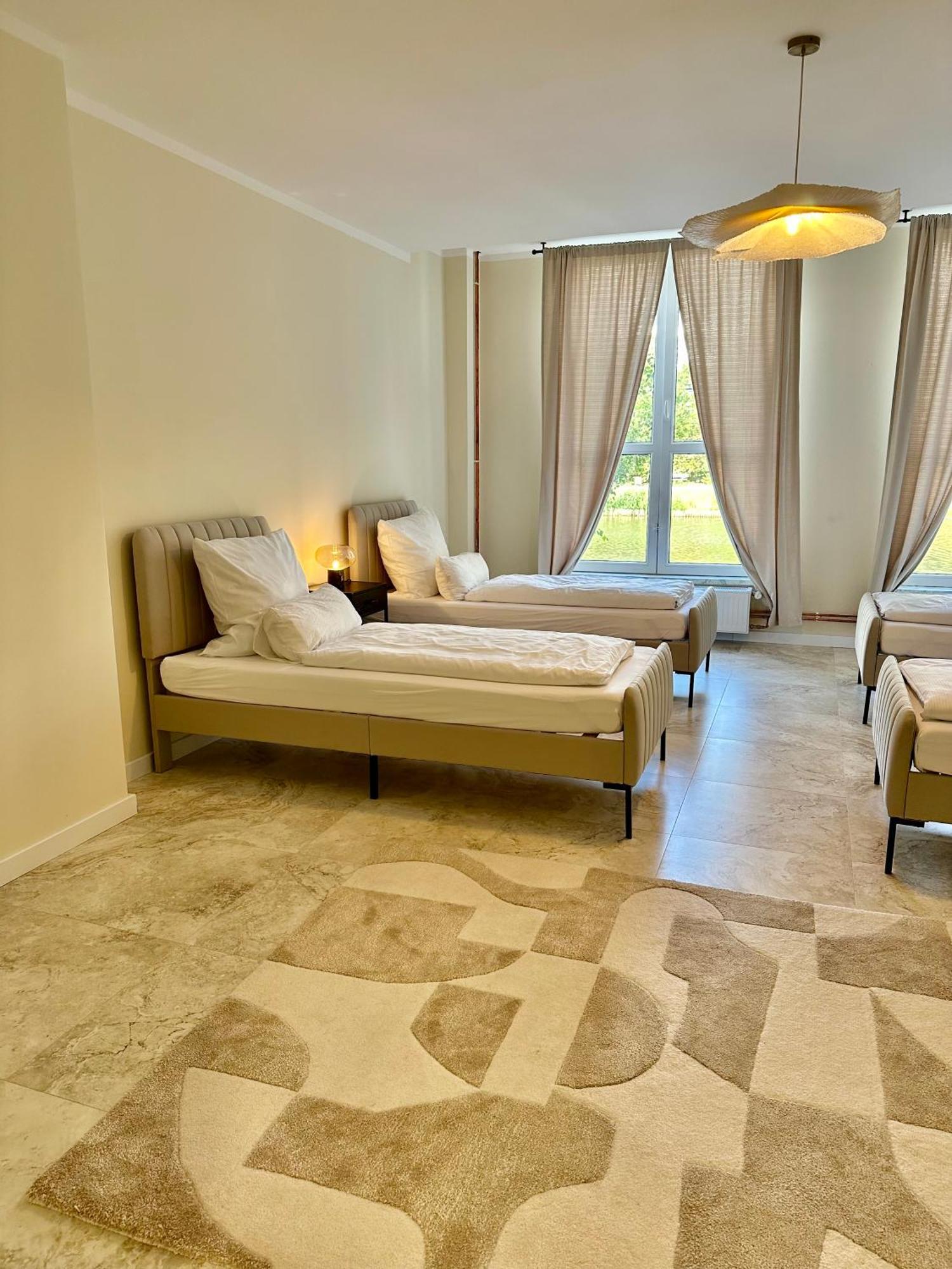 Sanierte 5 Luxus Standard Auf 350qm Appartement *