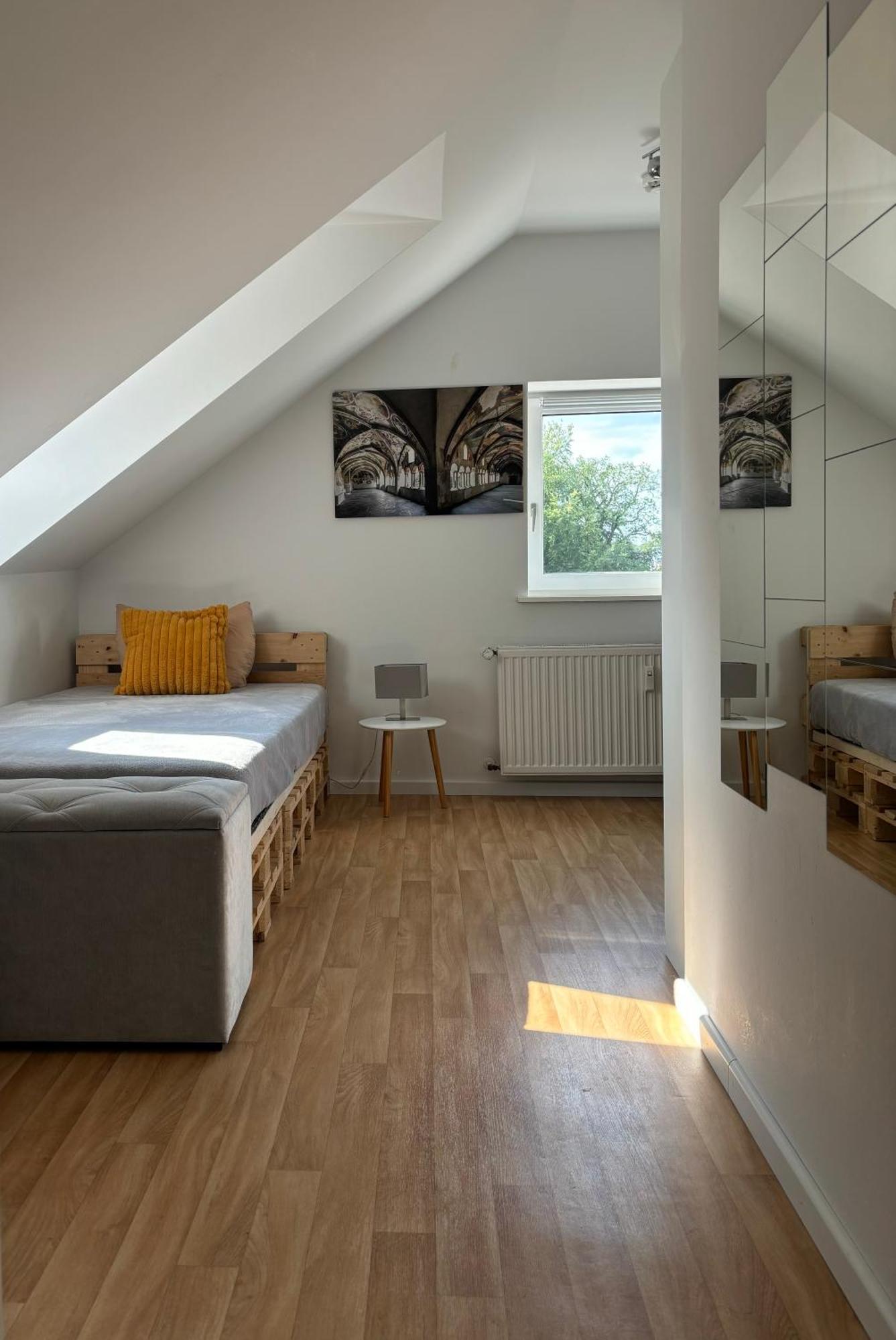 Apartment Zimmer Im Gruenen An Der Alster *