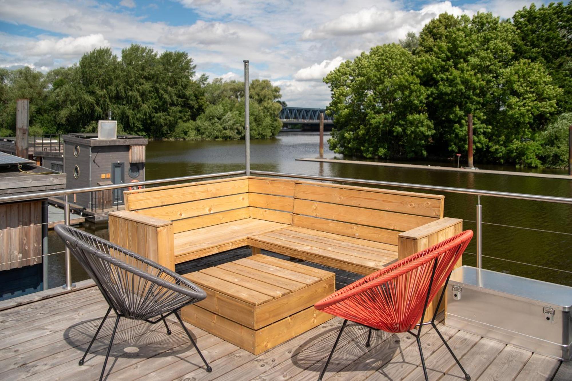 Botel Dein Hausboot Off Fuer Deine Auszeit In *