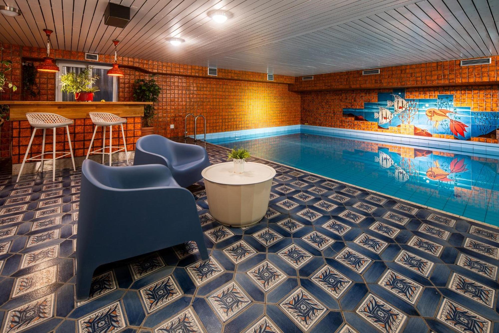 Kleinhuis Mellingburger Schleuse Hotel