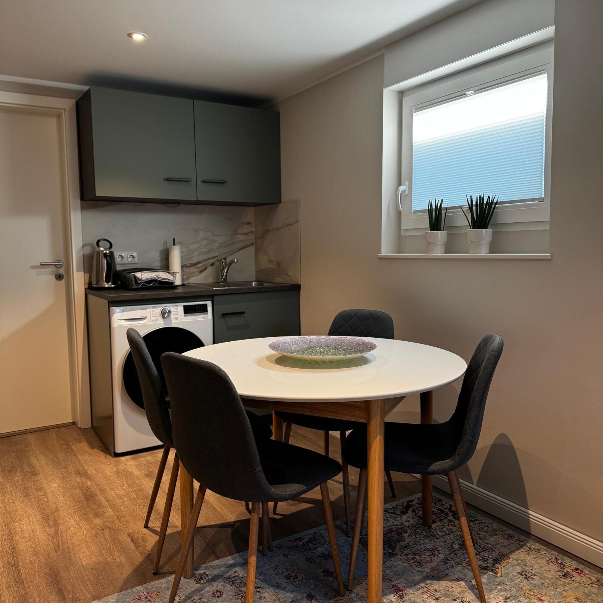 Apartment Modernes & Komfortables 1 Zimmer-souterrain-apartment *