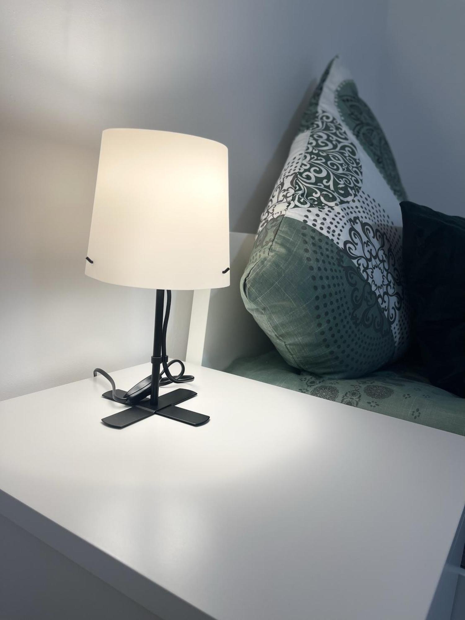 Kernsaniert Und Modern!! 4-zimmer-wohnung In Hamburg-berne Apartment *