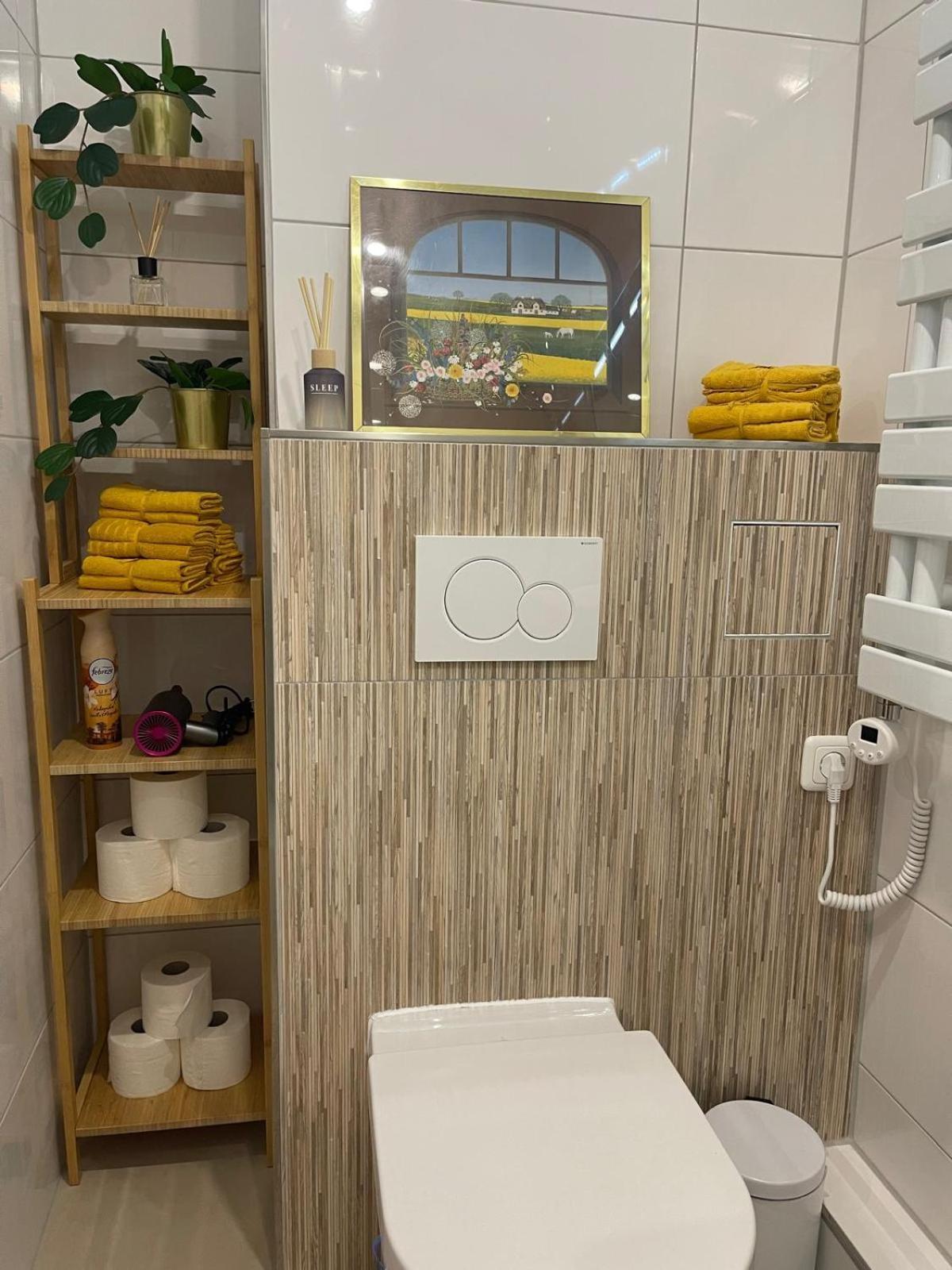 Apartment Kernsaniert Und Modern!! 4-zimmer-wohnung In Hamburg-berne Hamburg