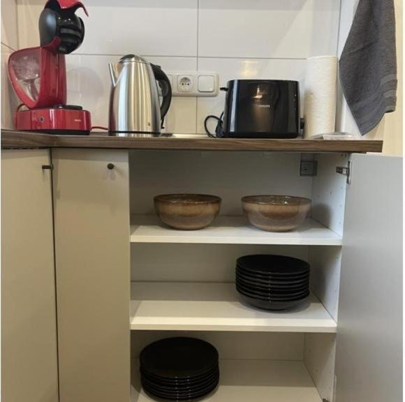Kernsaniert Und Modern!! 4-zimmer-wohnung In Hamburg-berne *