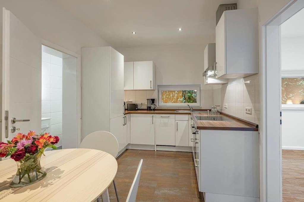 Apartment Ruhiges Haus Nahe Arena & Stadion Mit Parkmoeglichkeiten - Ac Hanse Hosting *
