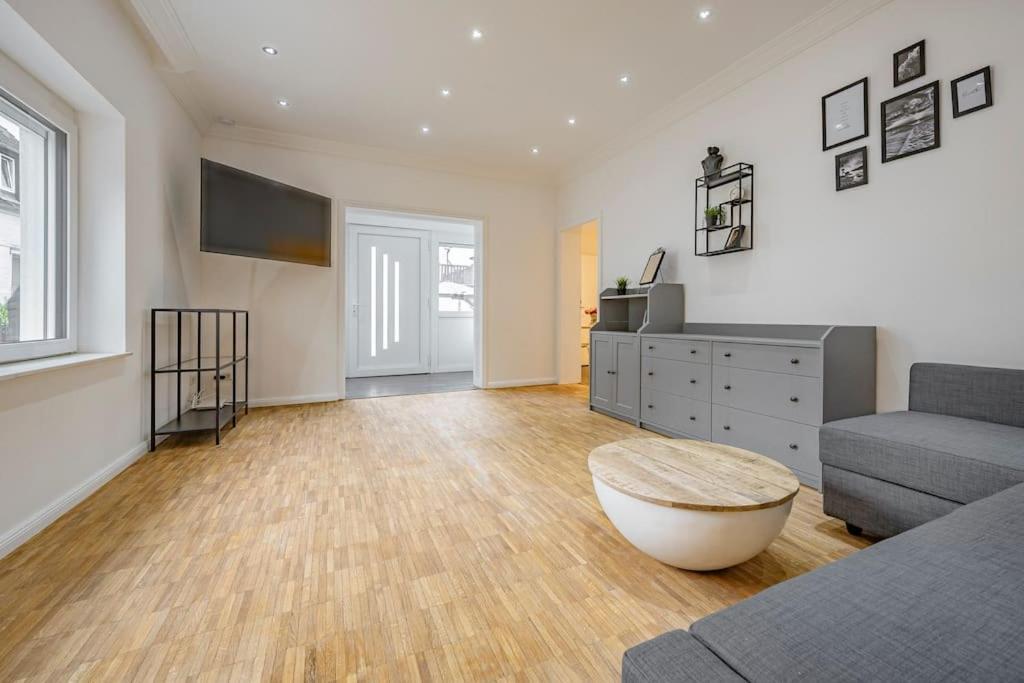 Ruhiges Haus Nahe Arena & Stadion Mit Parkmoeglichkeiten - Ac Hanse Hosting Apartment