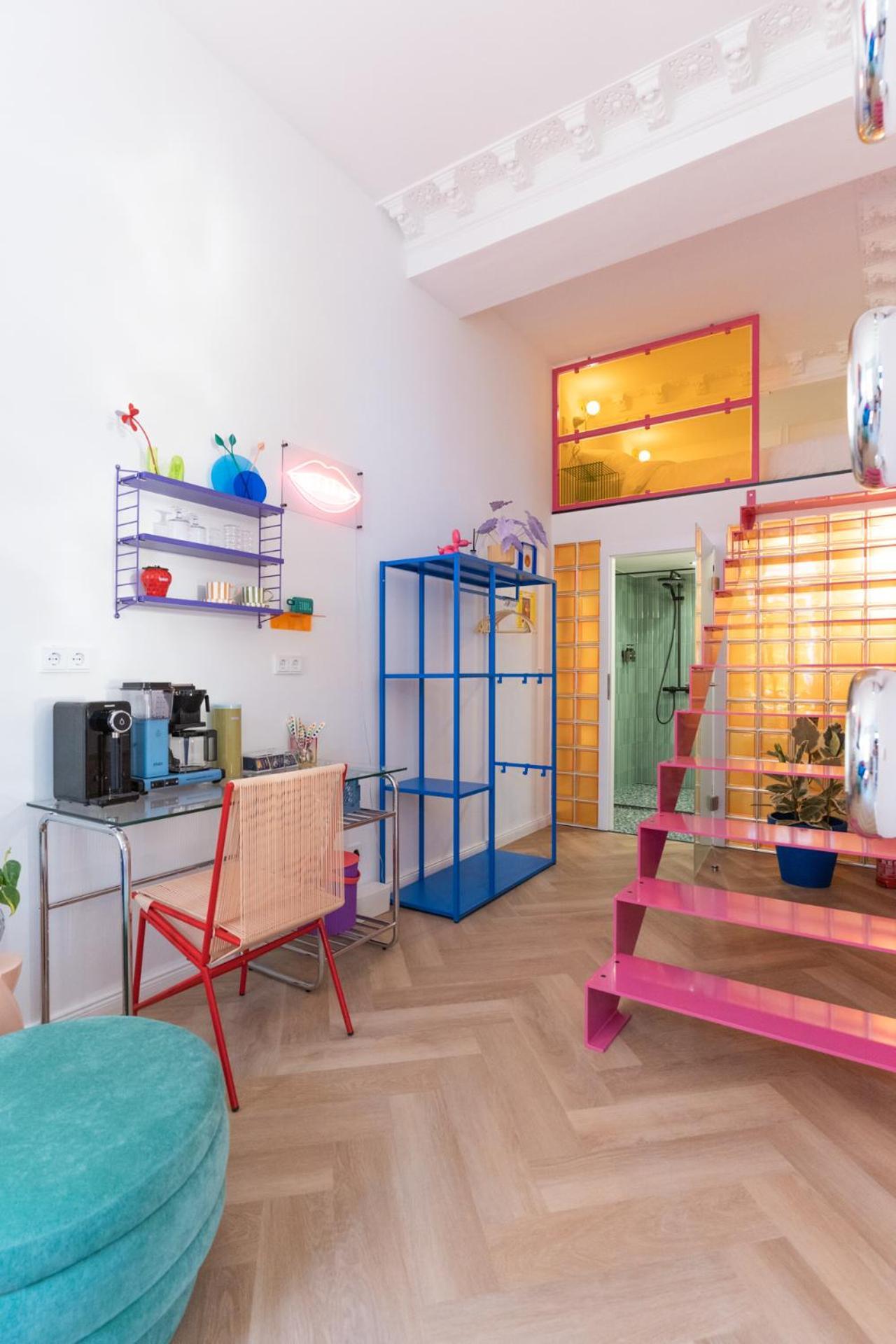 Aparthotel Retropop Design , Designerzimmer Fuer Je 2 Personen, Lage, Wifi Hamburg