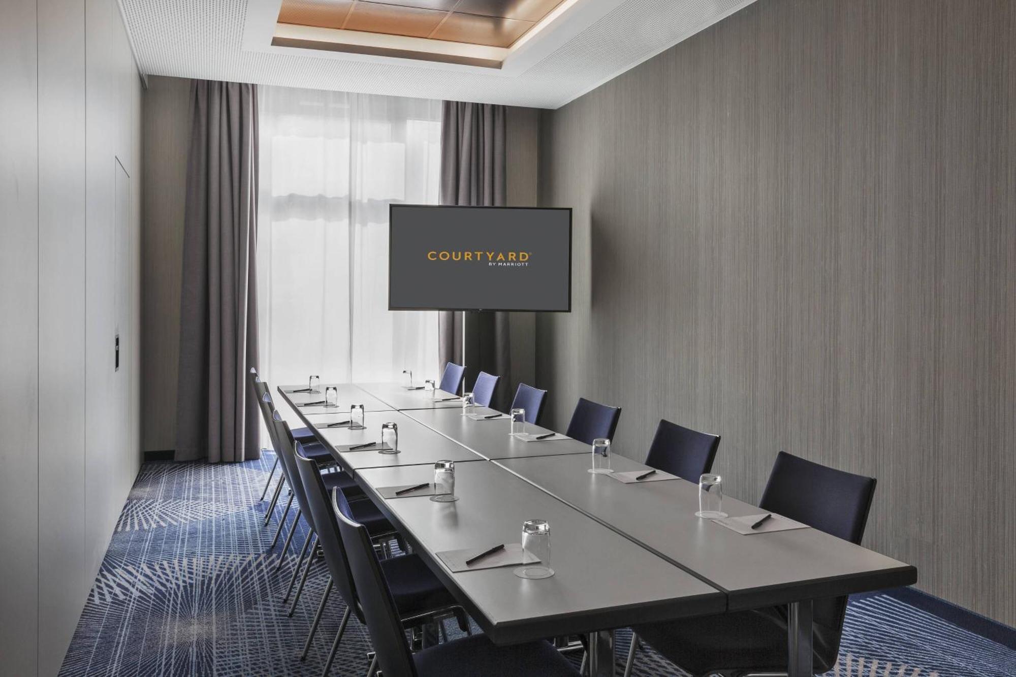 Courtyard By Marriott Hotel Hamburg-Harburg