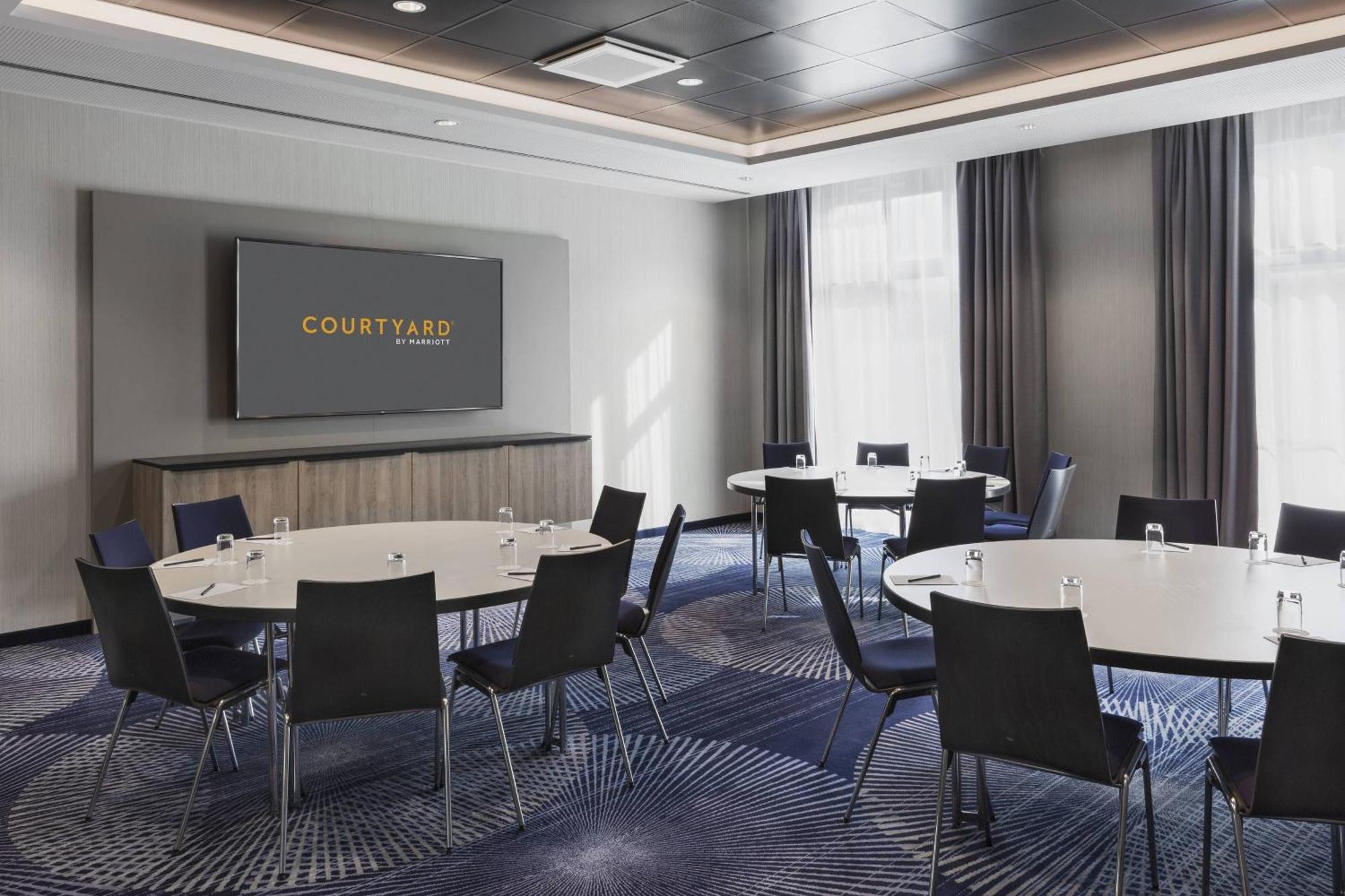 Courtyard By Marriott Hotel Hamburg-Harburg