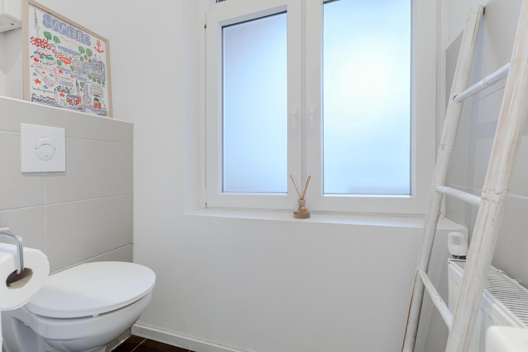 Stadtnahe & Ruhig Gelegen, Fusslaeufig Zur Alster Apartamento