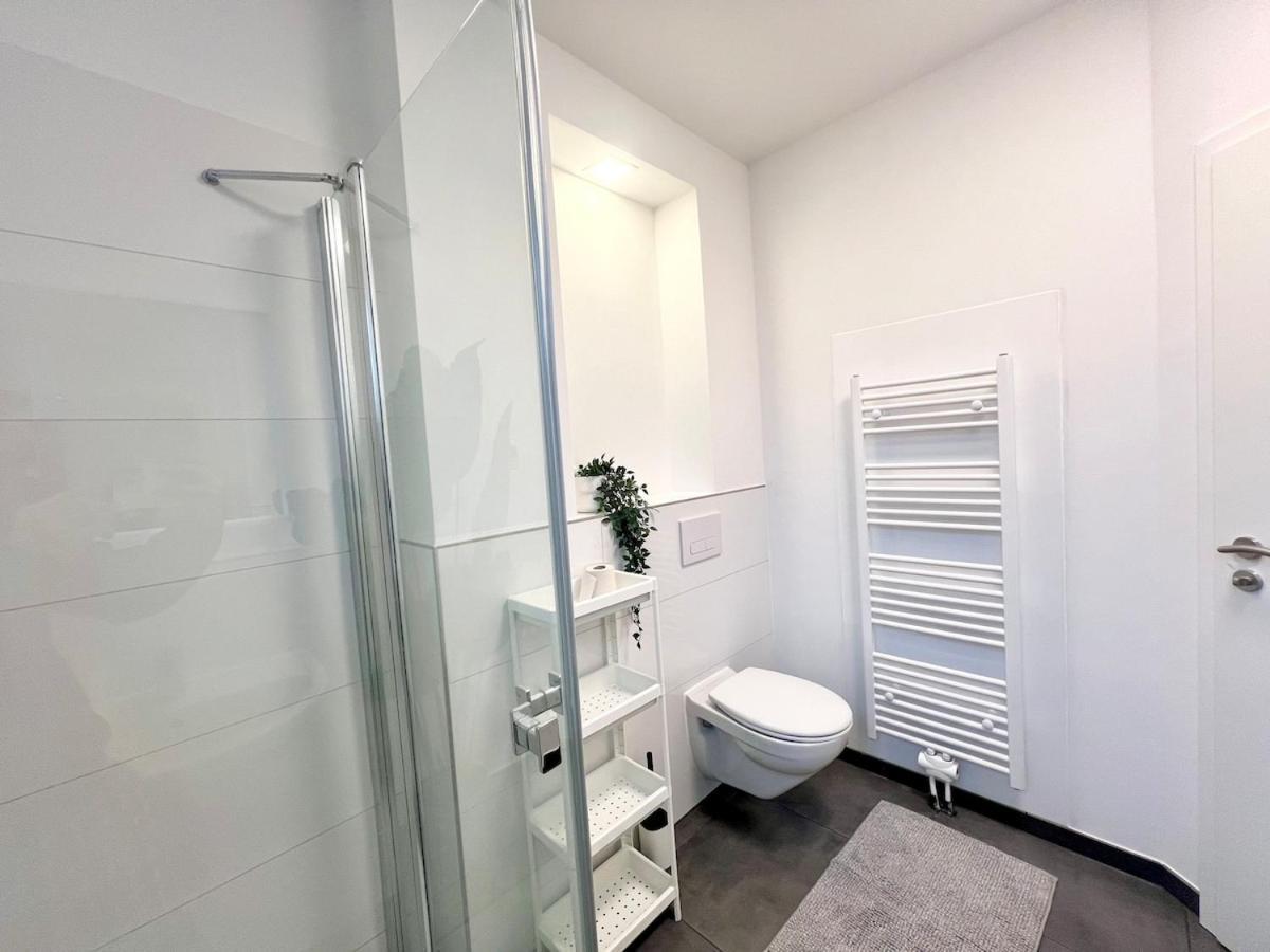 Bright, Spacious New In * Hamburg