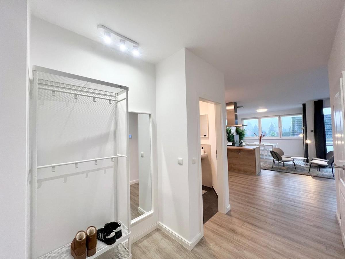 Bright, Spacious New In Apartment