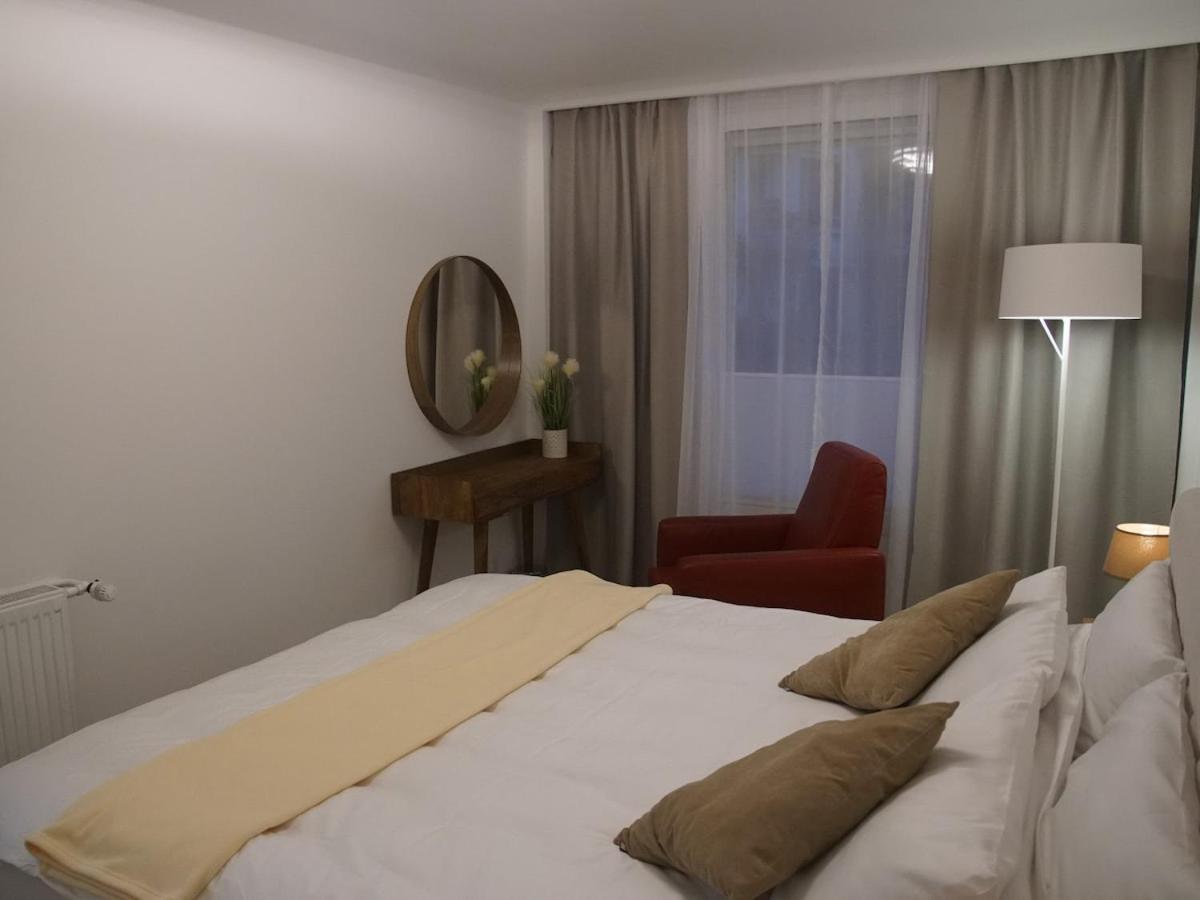 2-room With Balcony View Of Aussenalster Apartamento