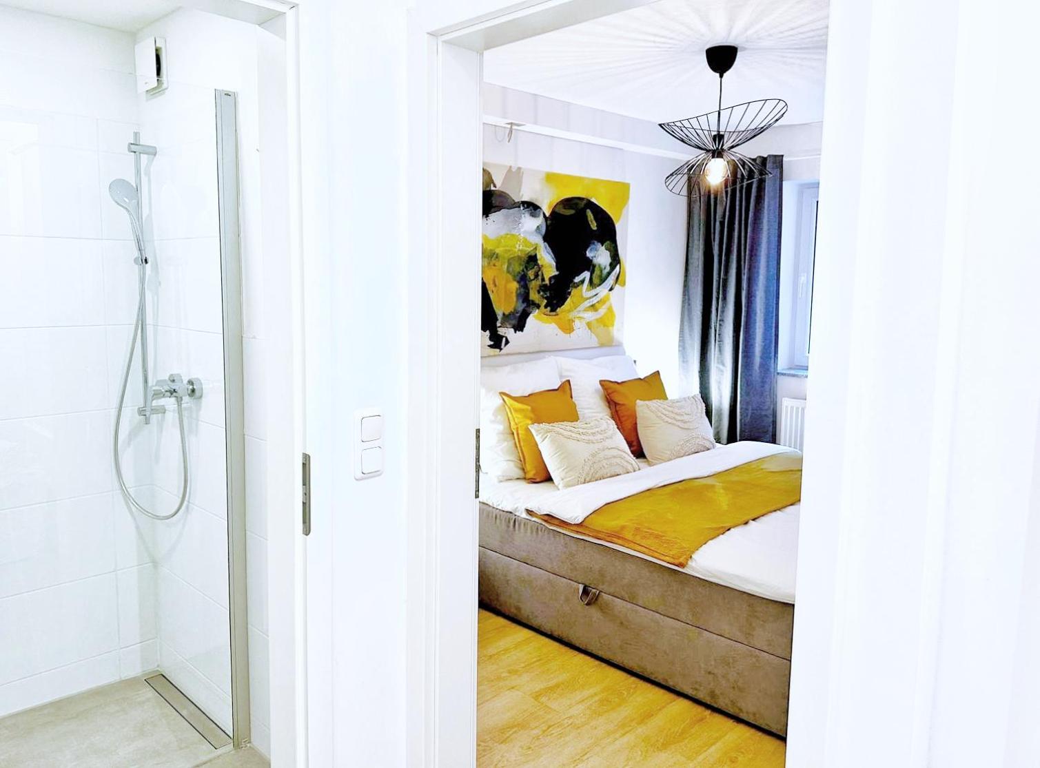 Stylisches 2-zimmer Ambient In Alsternaehe Mit Kingsize-bett & Schlafsofa *