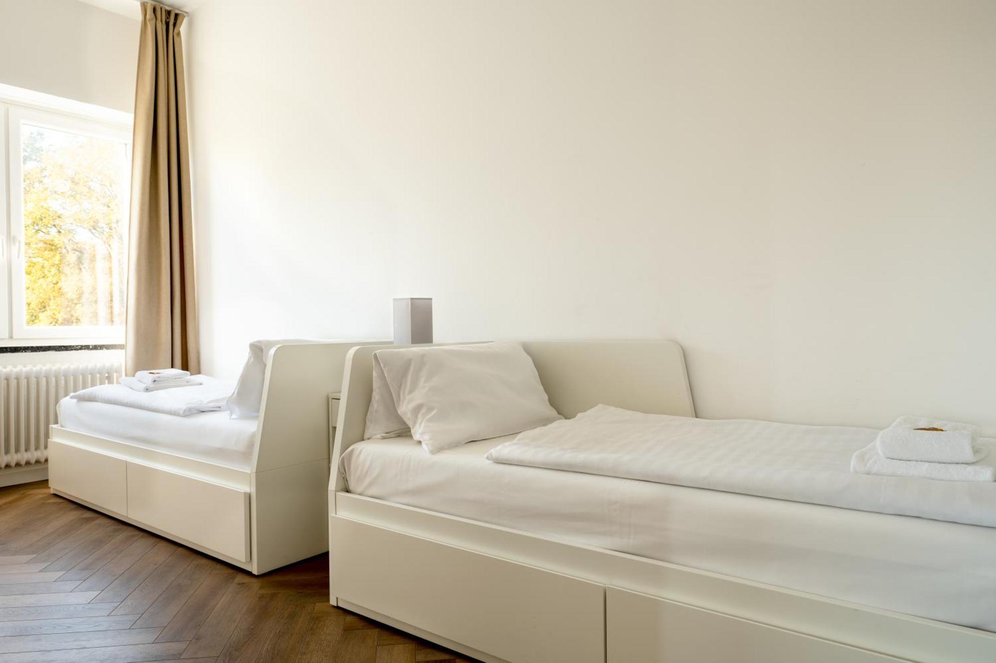 Apartamento Airport Fuer 4 - Smart Tv - Kueche - Echarger