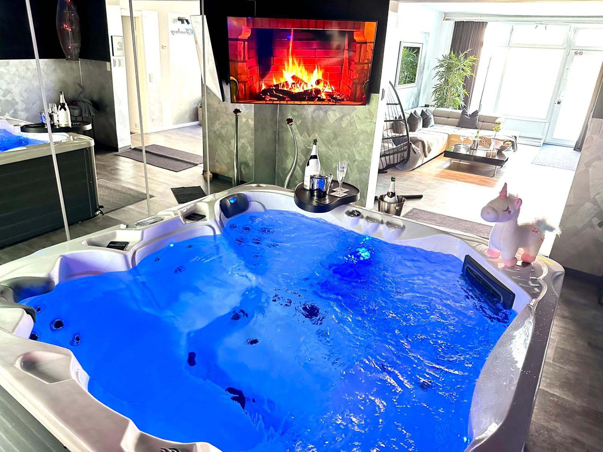 Whirlpool Studio Pretty