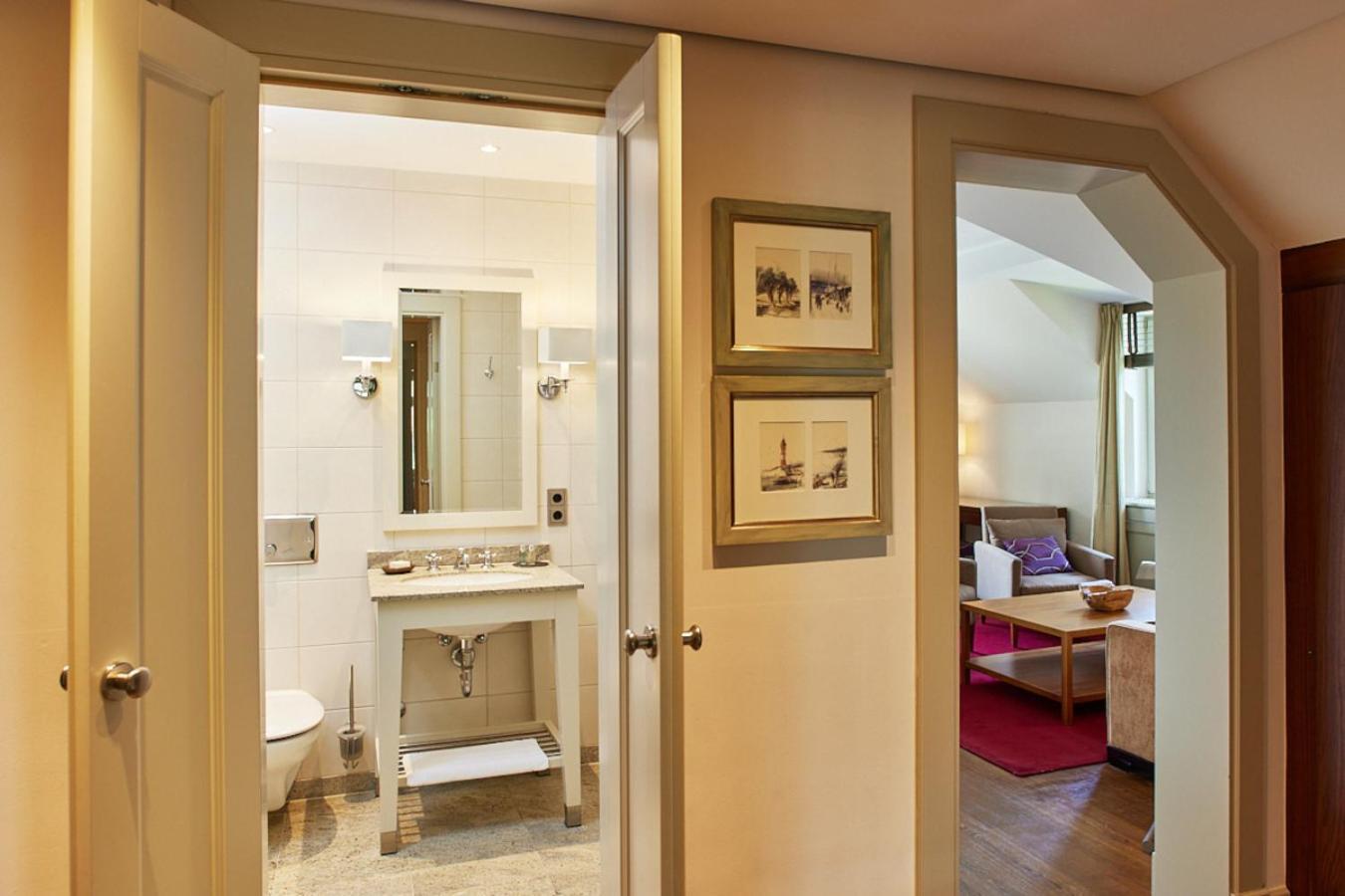 Hotel Das Elbcottage - Remise am Süllberg - Boarding House