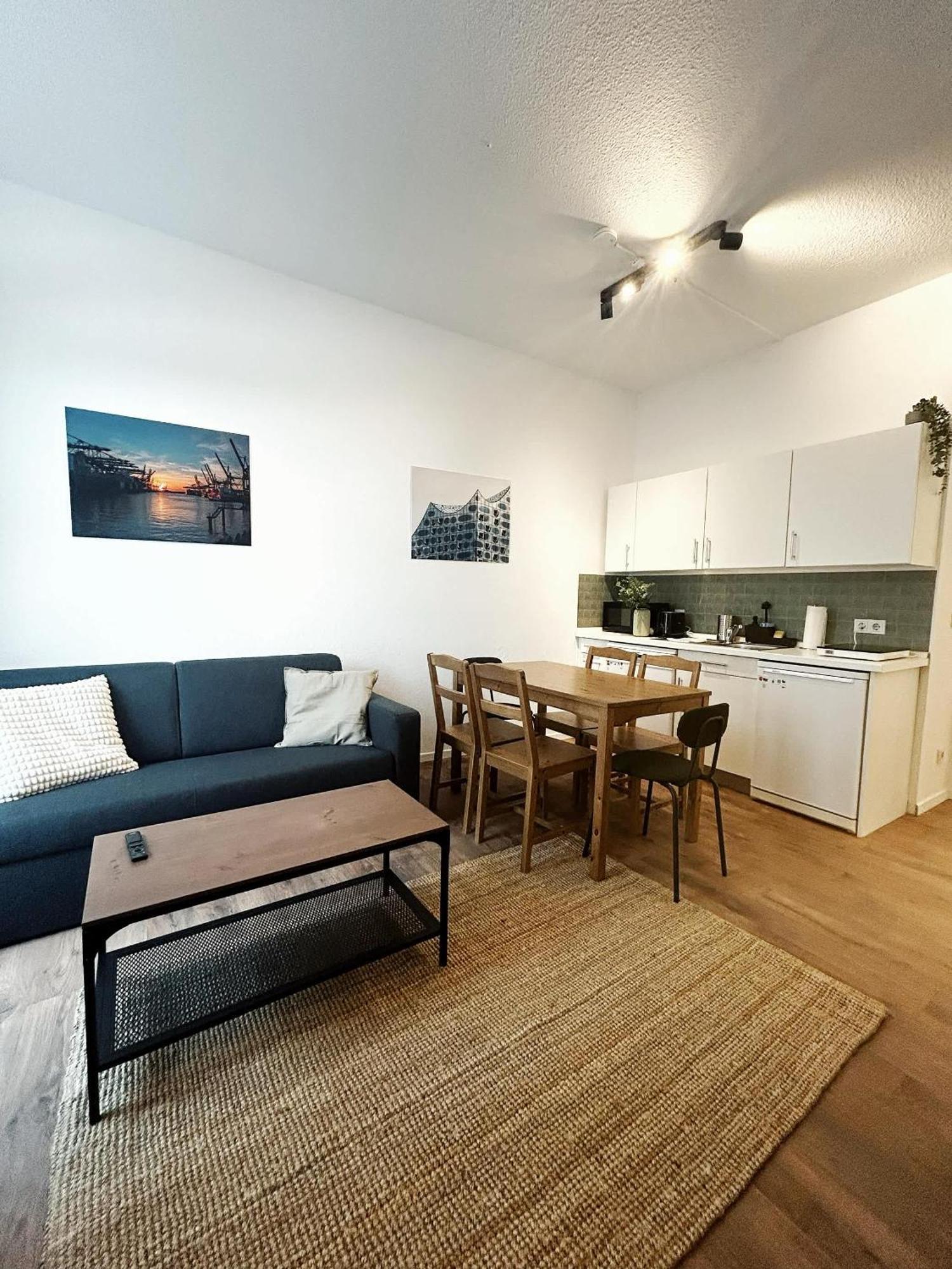 Stylish Near Binnenalster For Up To 8 Guests Apartment