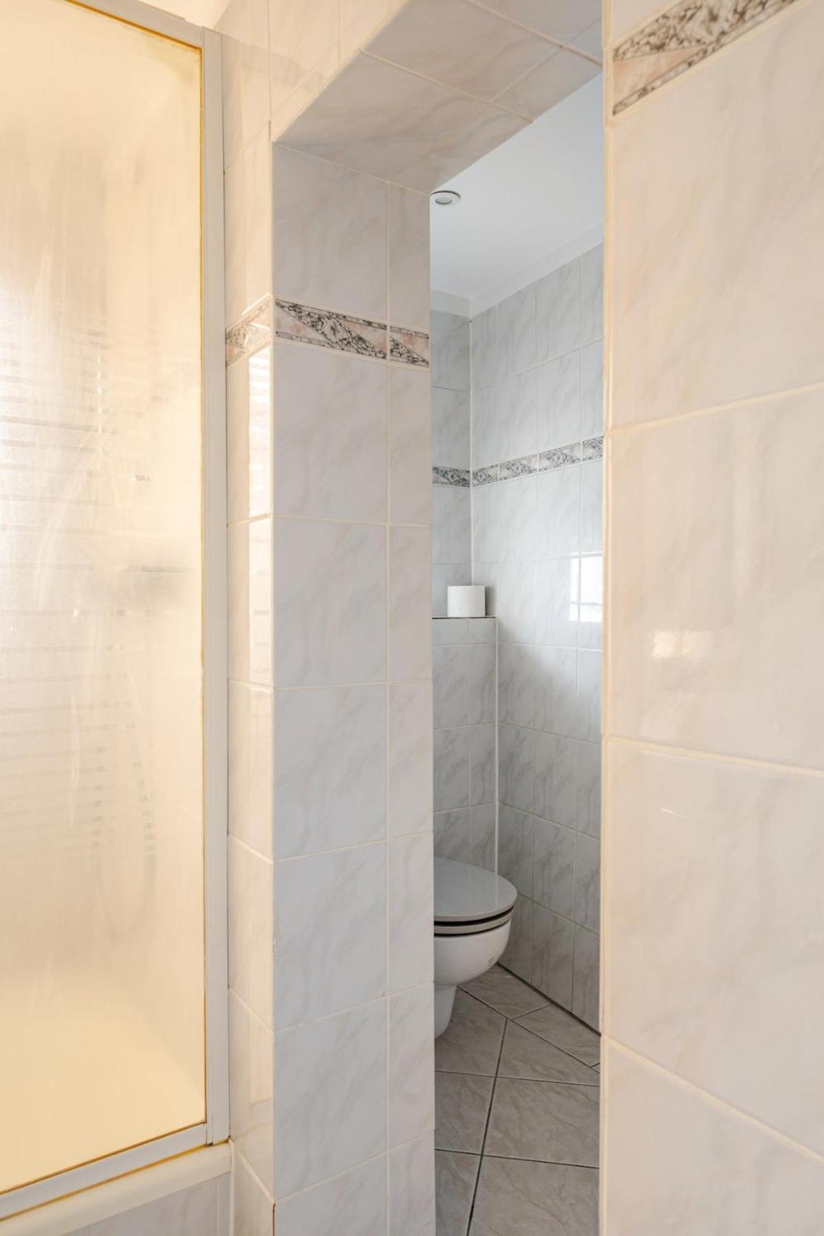 Familien Oase Mit Jacuzzi Und Garten * Hamburg