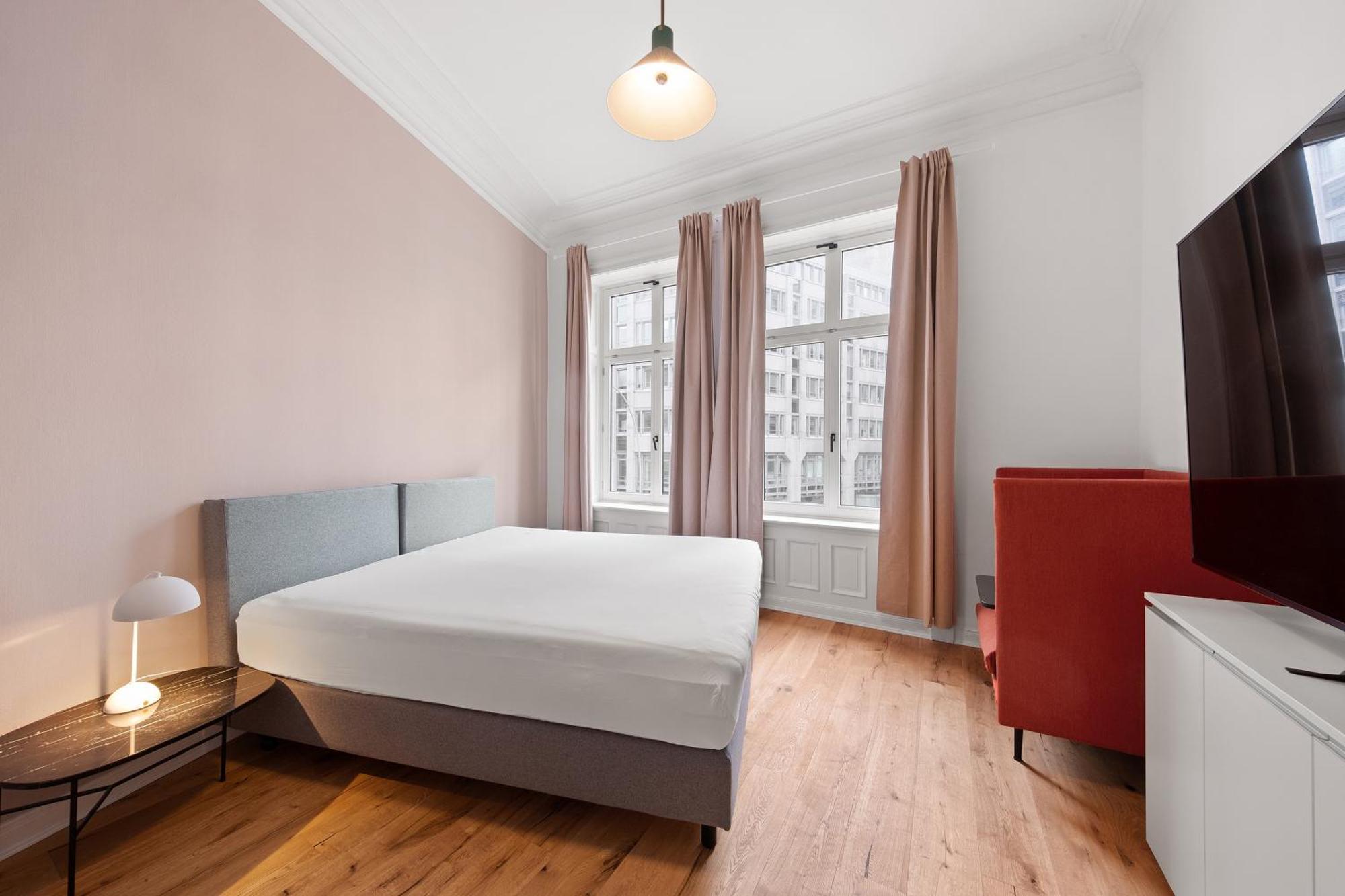 Park Lane Apartment