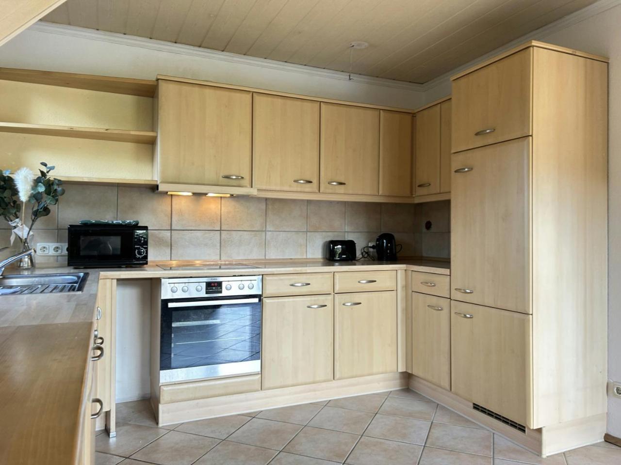 Apartment Spacious For 10 Hamburg