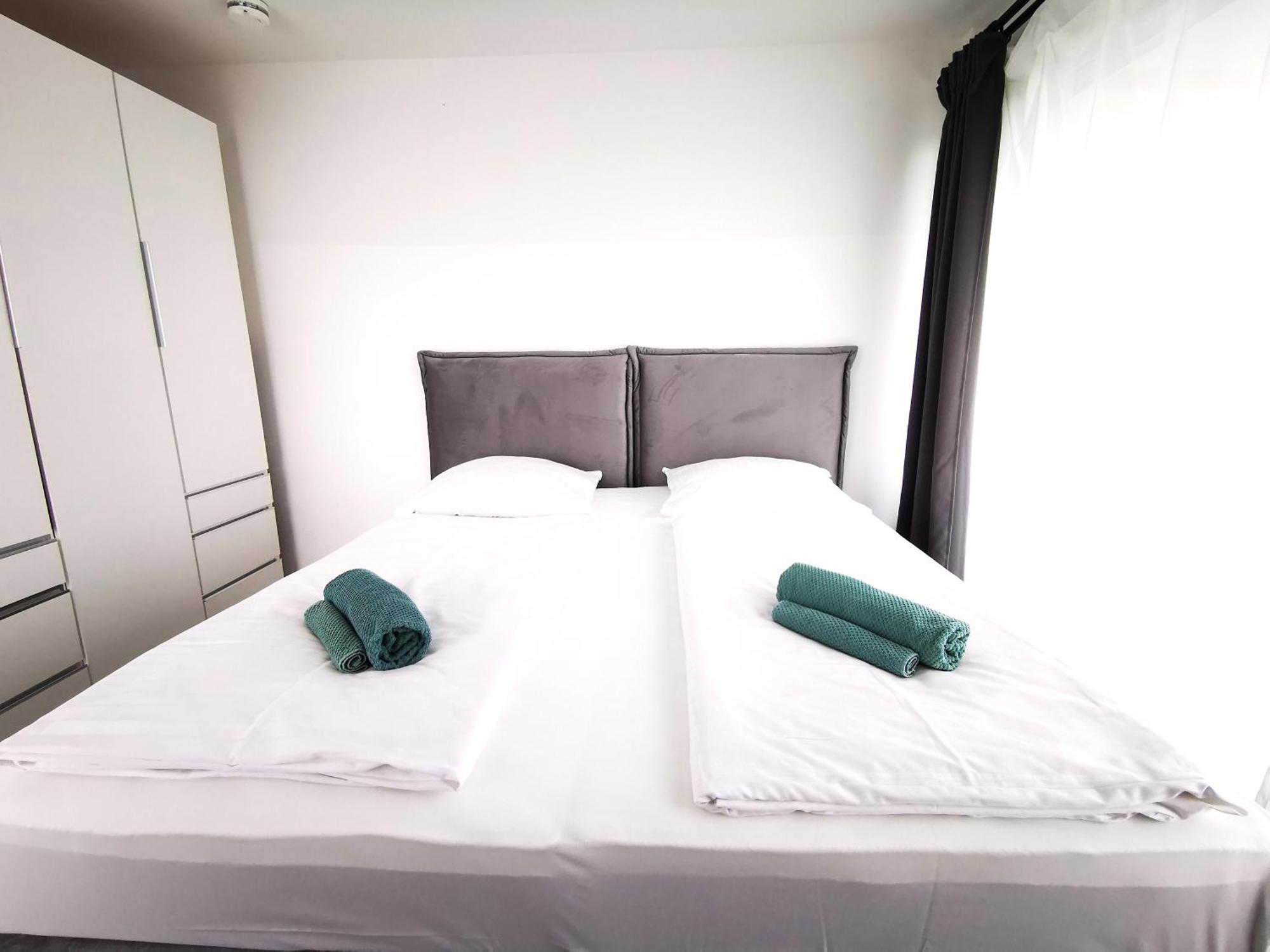 Hh 04 By Rockchair - Superhost Status - Modernes Mit Sonnigem Balkon & Premium Boxspringbetten In Winterhude - Geheimtipp Apartment Hamburg