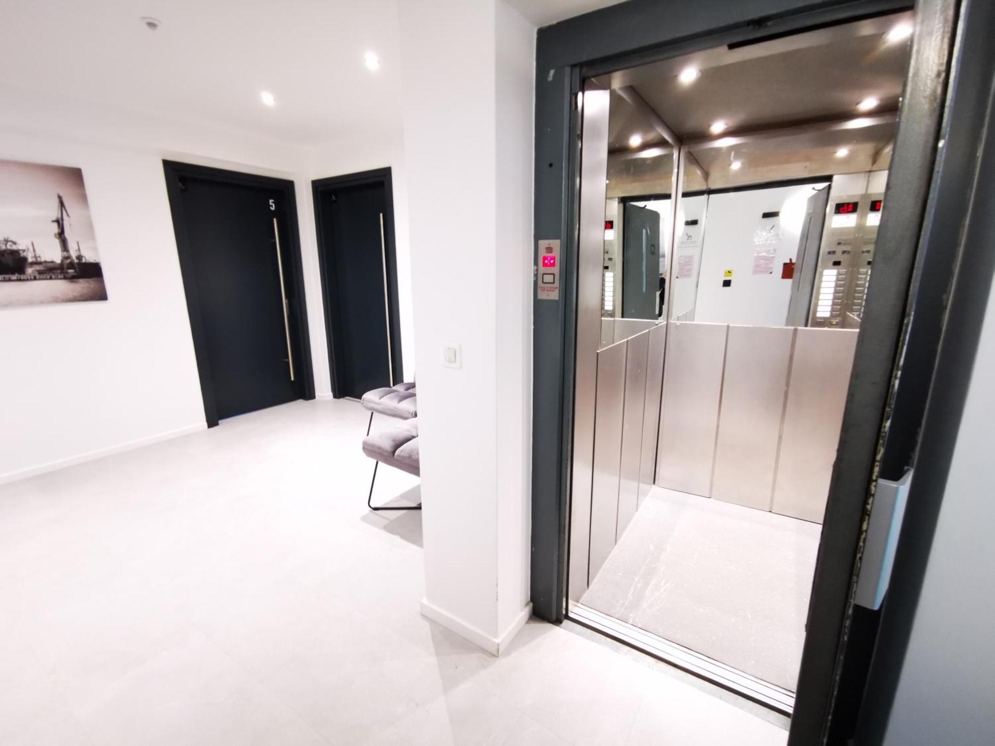 Apartamento Hh 01 By Rockchair - Superhost Status - Modernes Mit Sonnigem Balkon & Premium Boxspringbetten In Winterhude - Geheimtipp Hamburgo