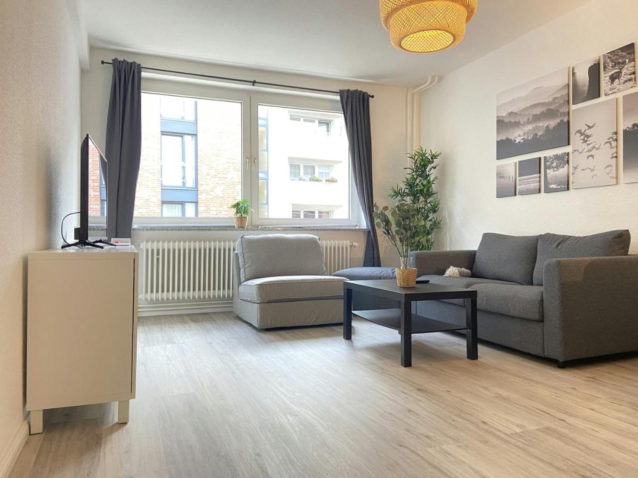 Apartment And Spacious For 4
