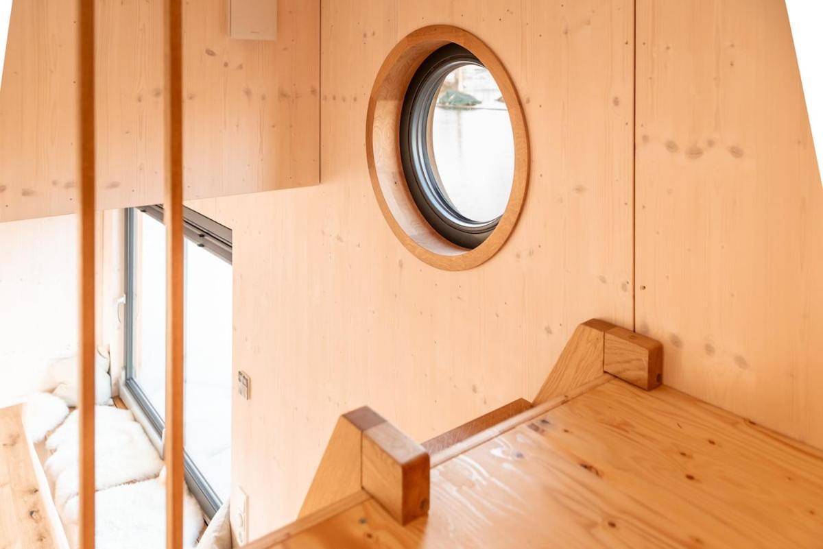 Wohnlich, Hochwertig - Hausboot Petite Mit Kamin Botel