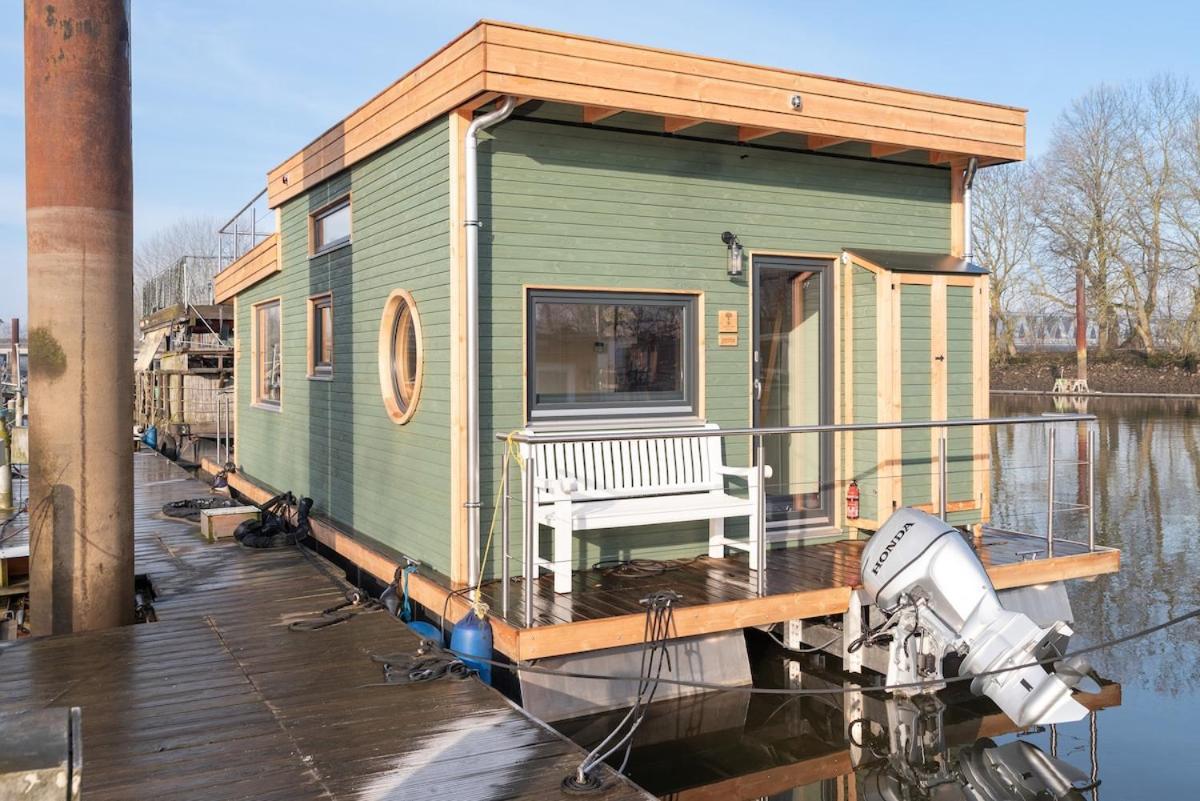 Botel Wohnlich, Hochwertig - Hausboot Petite Mit Kamin *