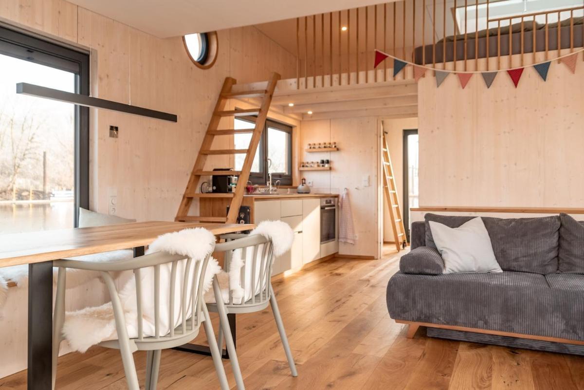 Botel Wohnlich, Hochwertig - Hausboot Petite Mit Kamin