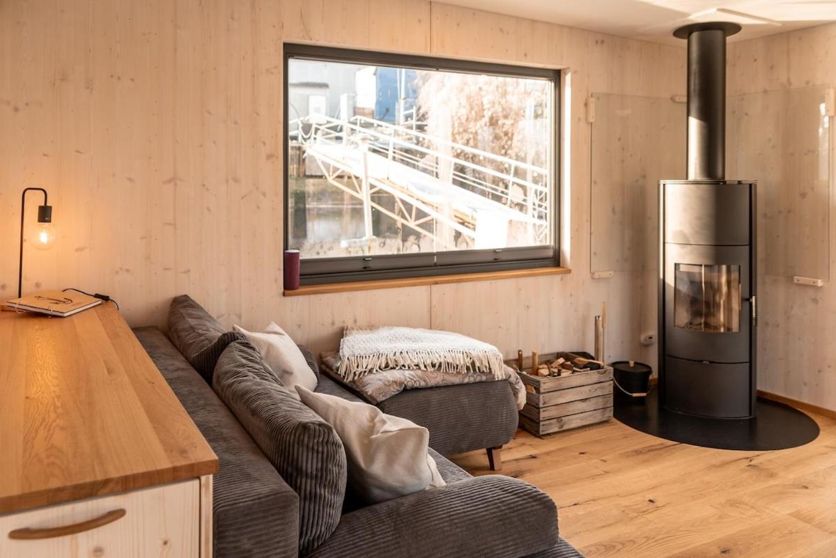Wohnlich, Hochwertig - Hausboot Petite Mit Kamin * Hamburg