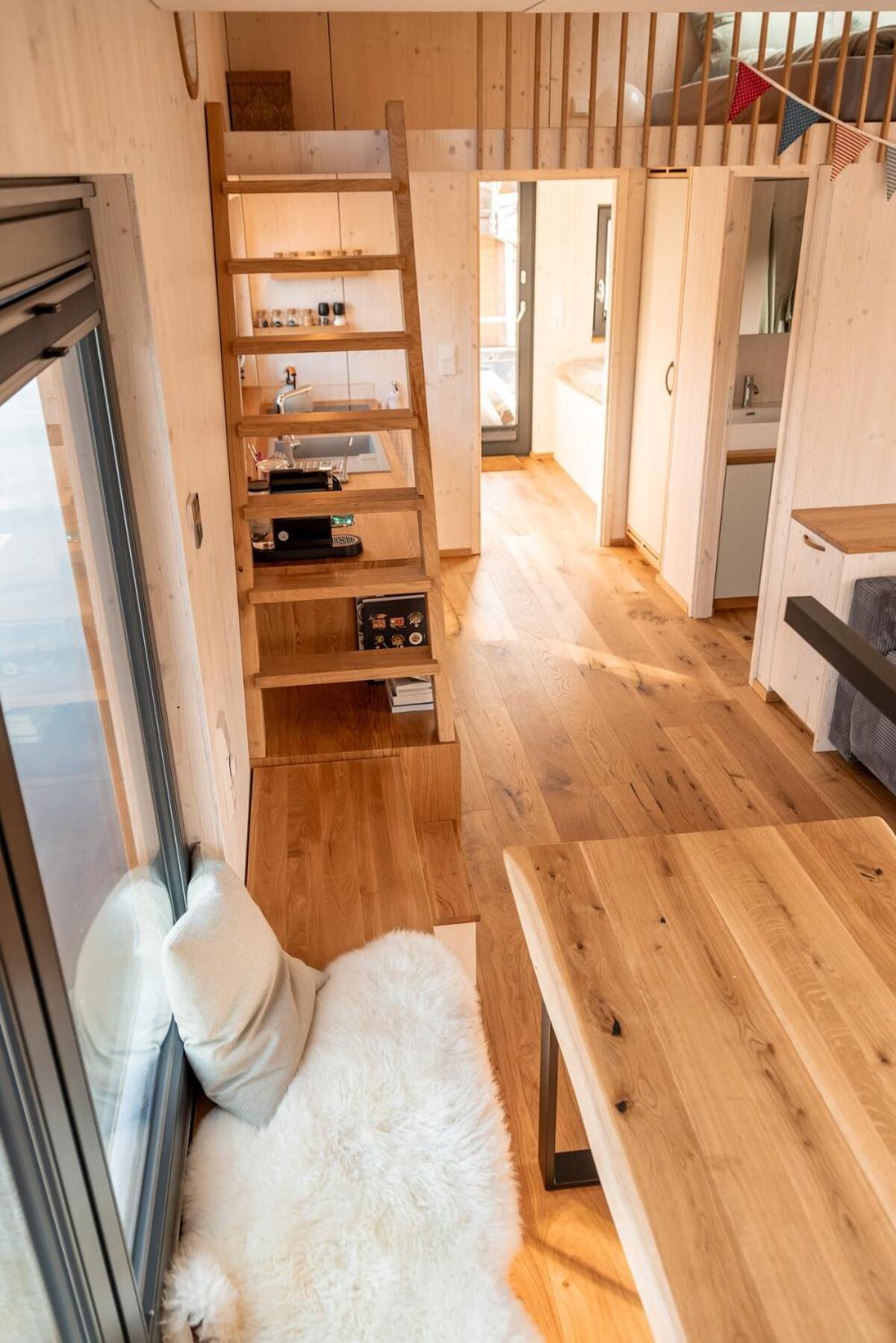 Wohnlich, Hochwertig - Hausboot Petite Mit Kamin Hamburg