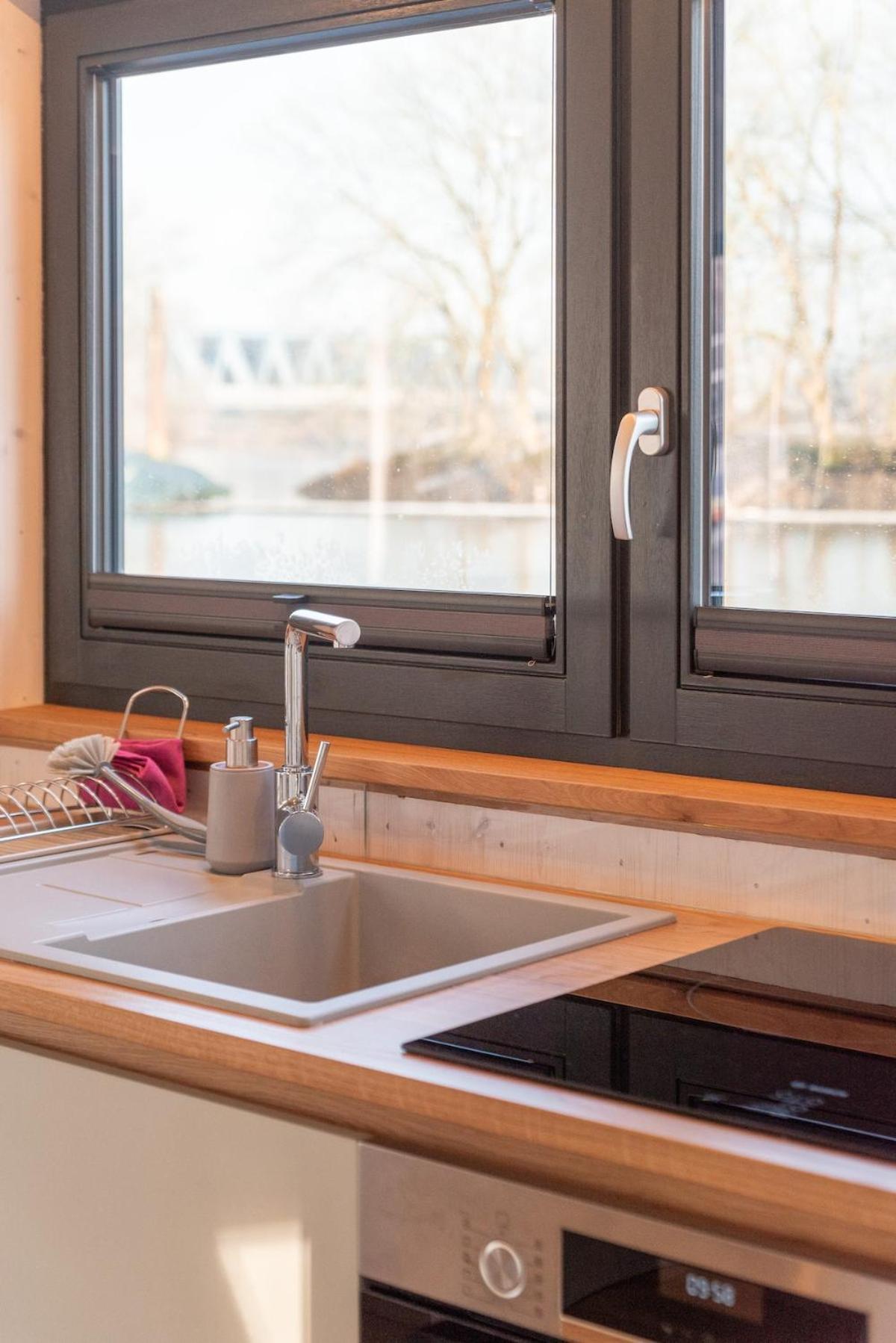Wohnlich, Hochwertig - Hausboot Petite Mit Kamin Botel *