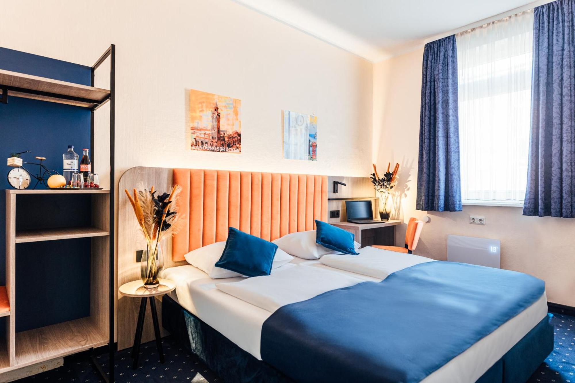 Centrum Commerz Am Bahnhof Altona Hotel