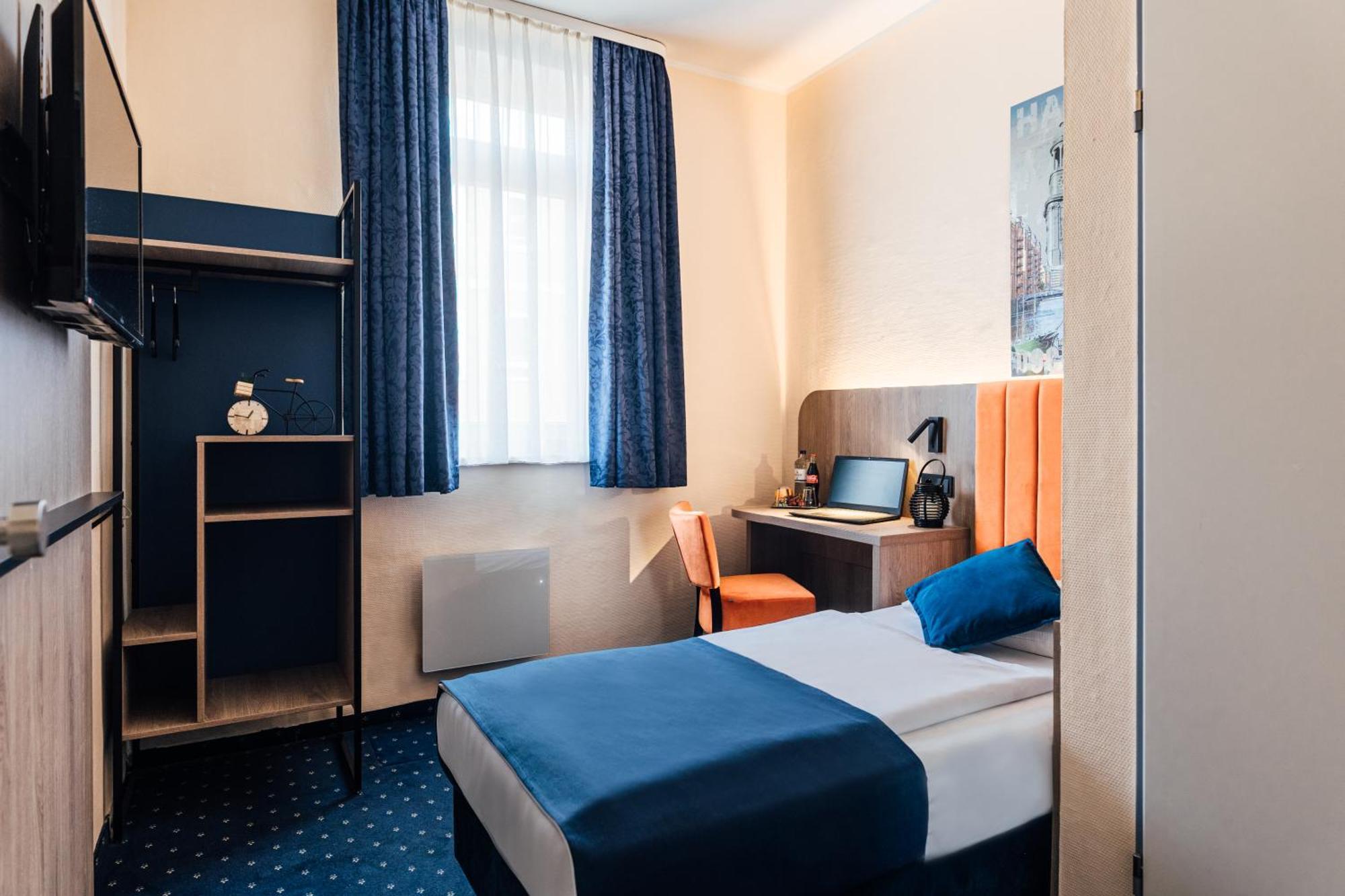 Hotel Centrum Commerz Am Bahnhof Altona