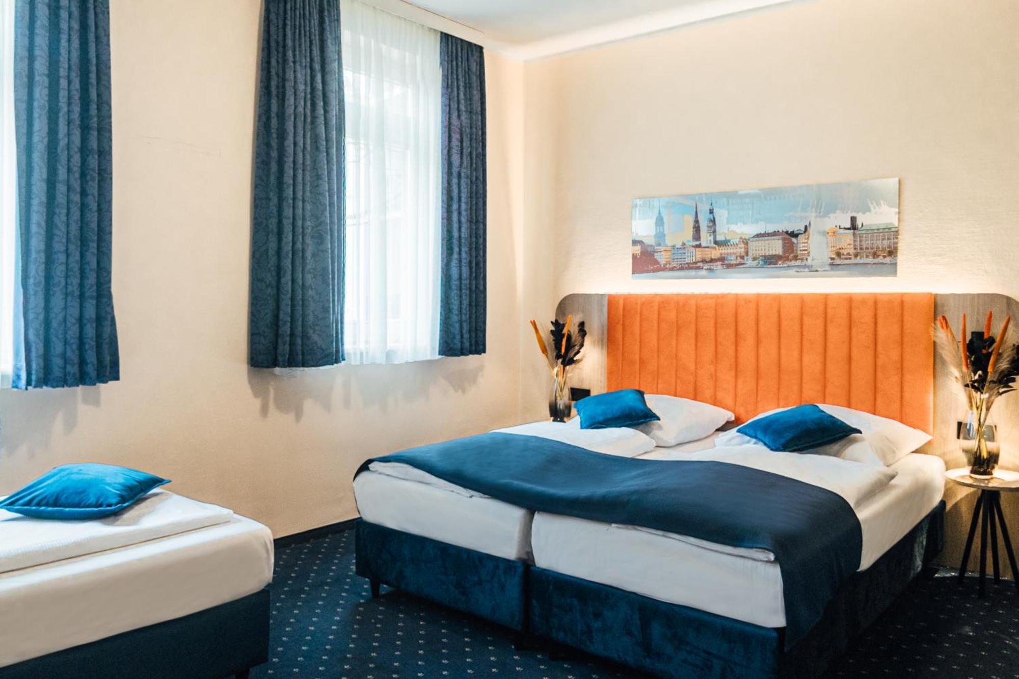 Centrum Commerz Am Bahnhof Altona Hotel