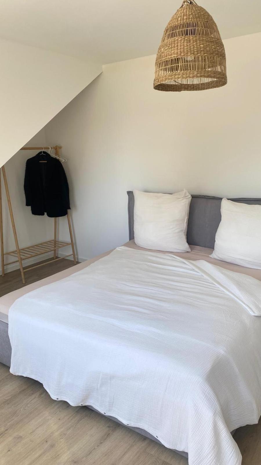 2-zimmer-wohnung In Am Flughafen Appartement *