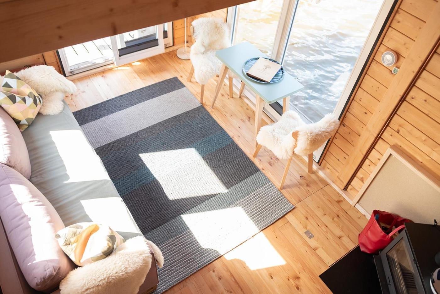 Tolles Tiny-hausboot Marianne Mit Dachterrasse Botel
