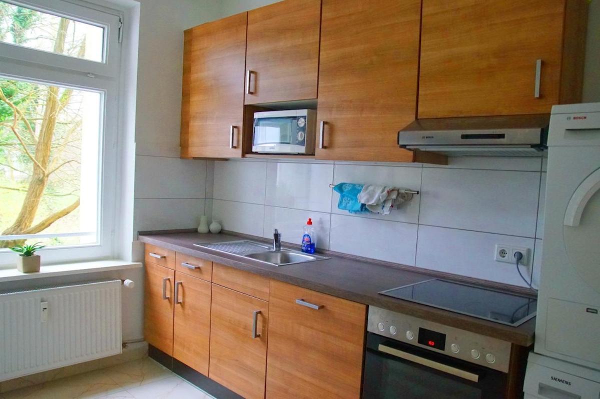 3 Zimmer Apartment Vollmoebliert Dehnheide Ruhige Lage 2 Schlafzimmer Bis 6 Personen Kostenlose Parkplaetze Apartment