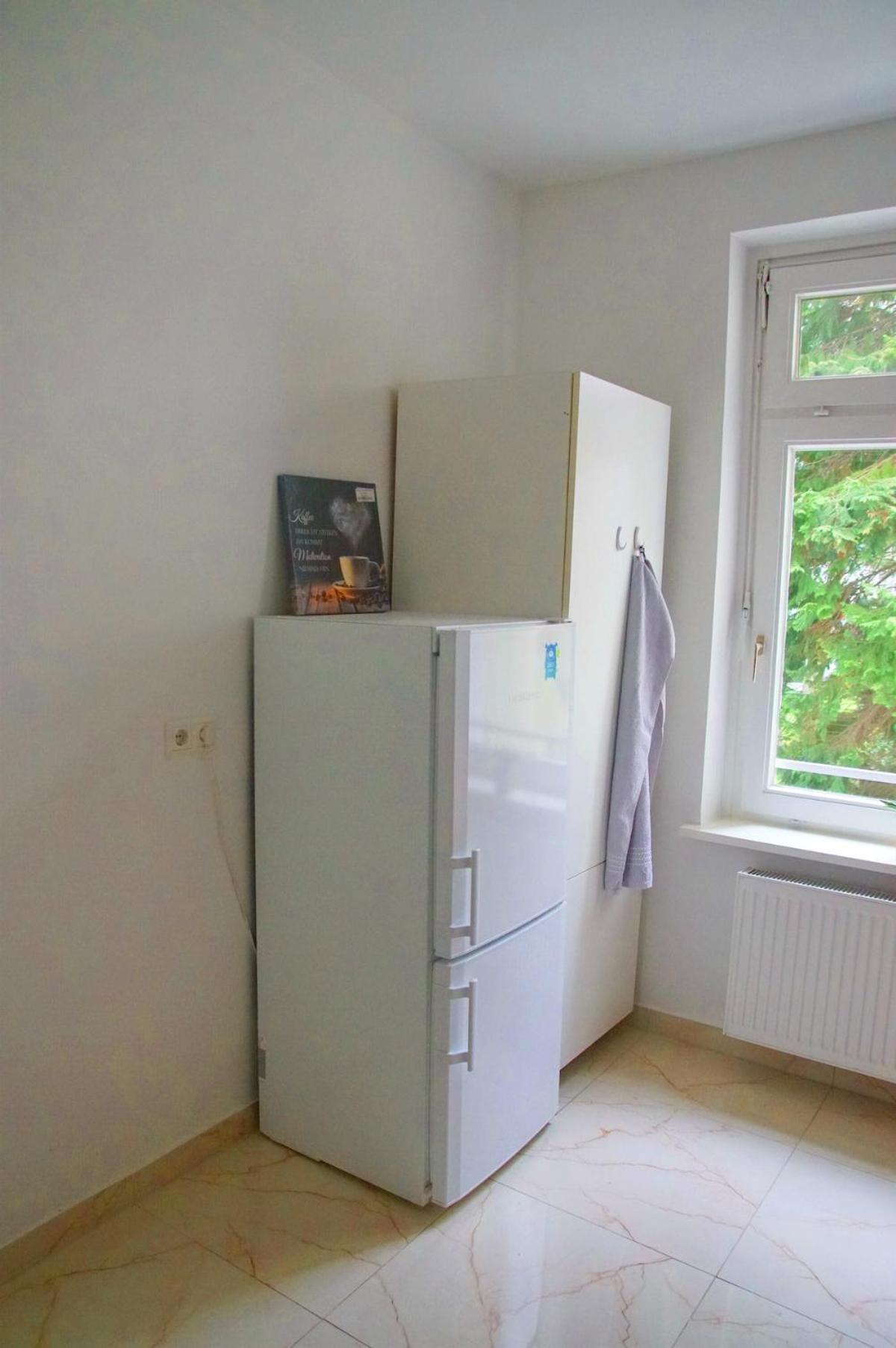 Apartment 3 Zimmer Apartment Vollmoebliert Dehnheide Ruhige Lage 2 Schlafzimmer Bis 6 Personen Kostenlose Parkplaetze